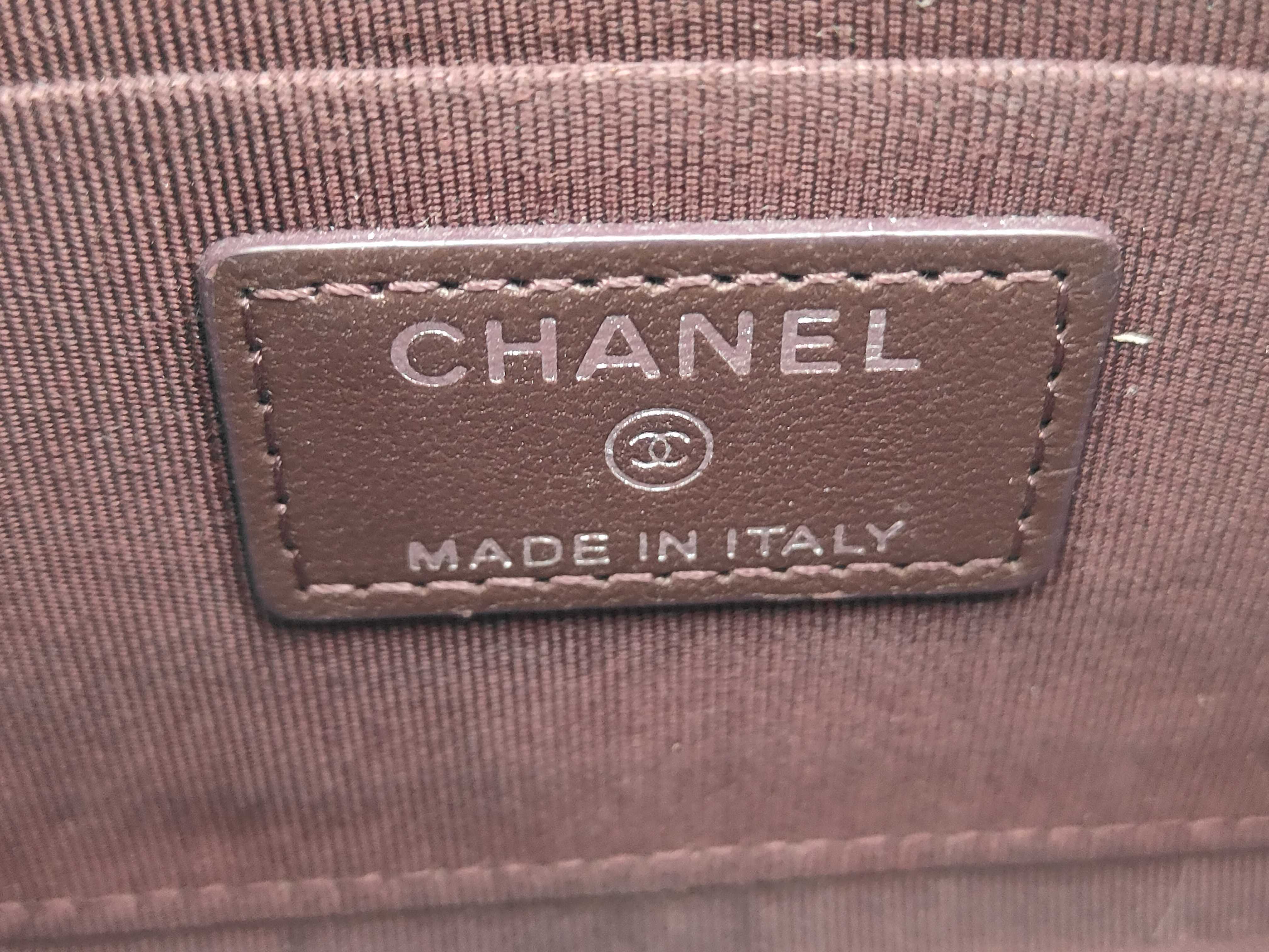 Matelassé long wallet, with original seal. — view 7