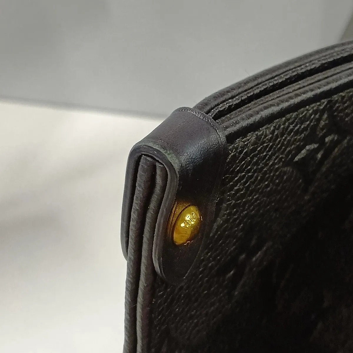 Monogram Empreinte OnTheGo GM M44925 Black (RFID detected) — view 15