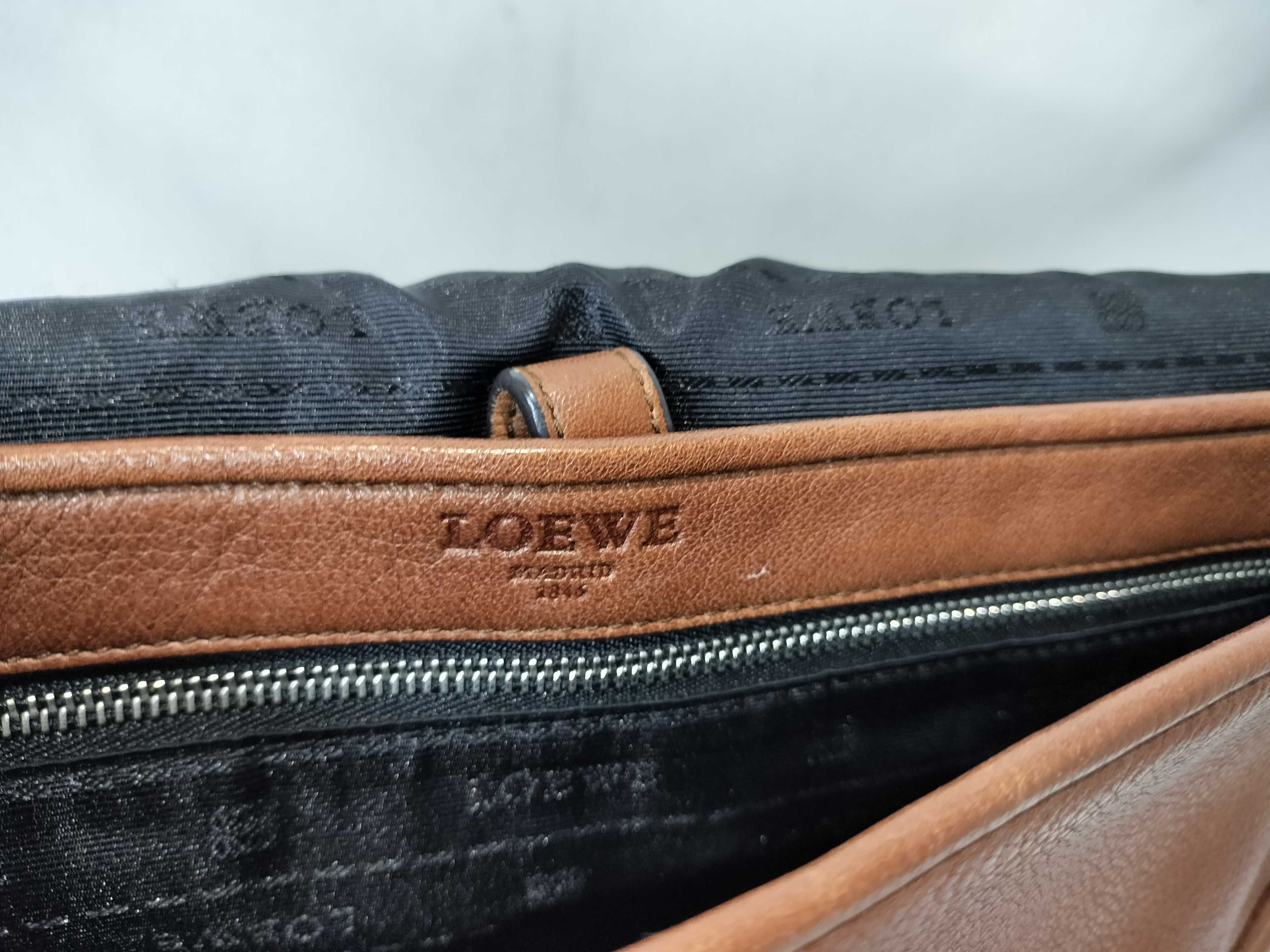 Heritage All-Leather Brown Shoulder Bag — view 11