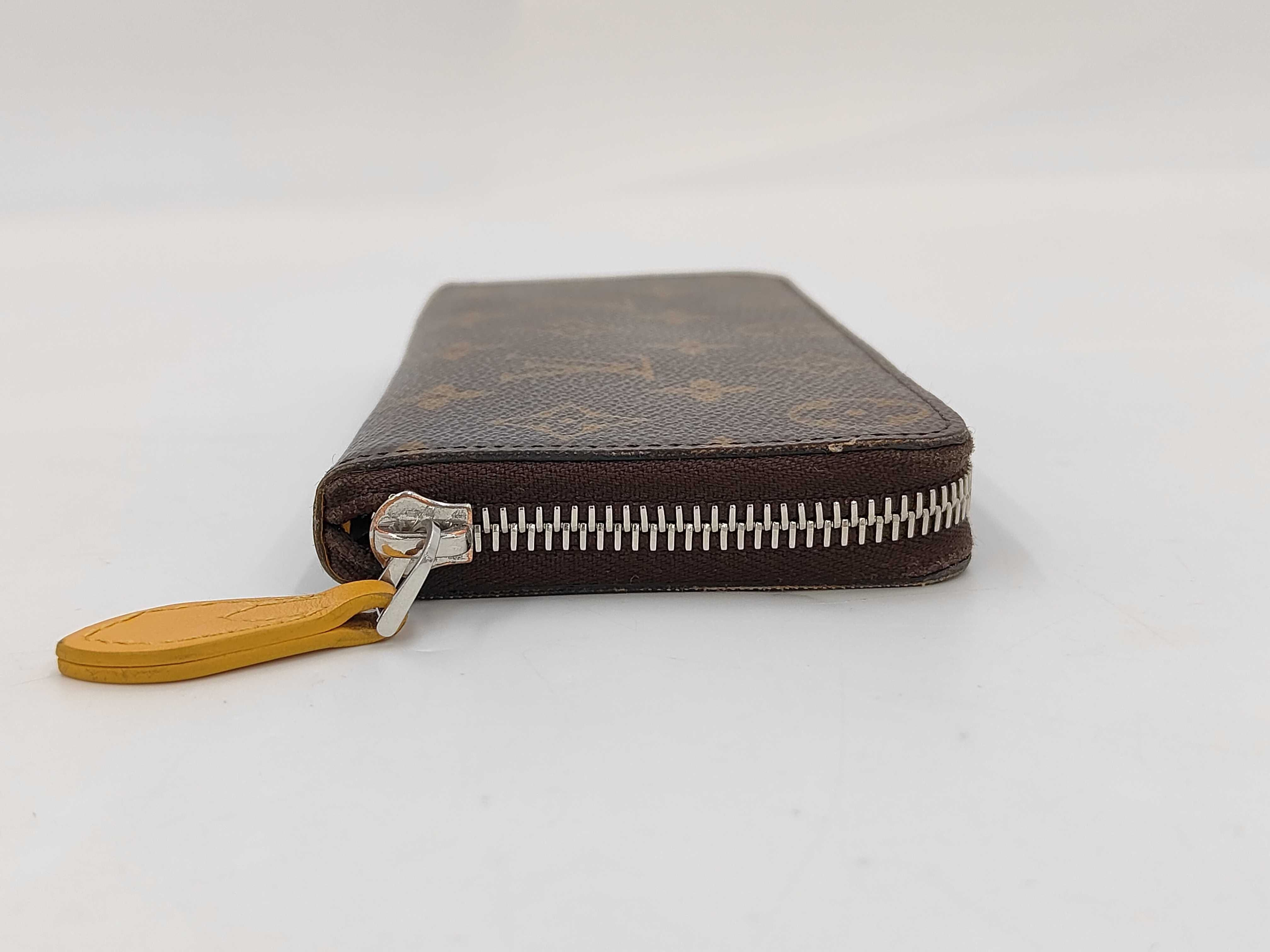 M60744 Portefeuille Clemence Mimosa Monogram Round Zip Long Wallet RFID Wallet — view 4