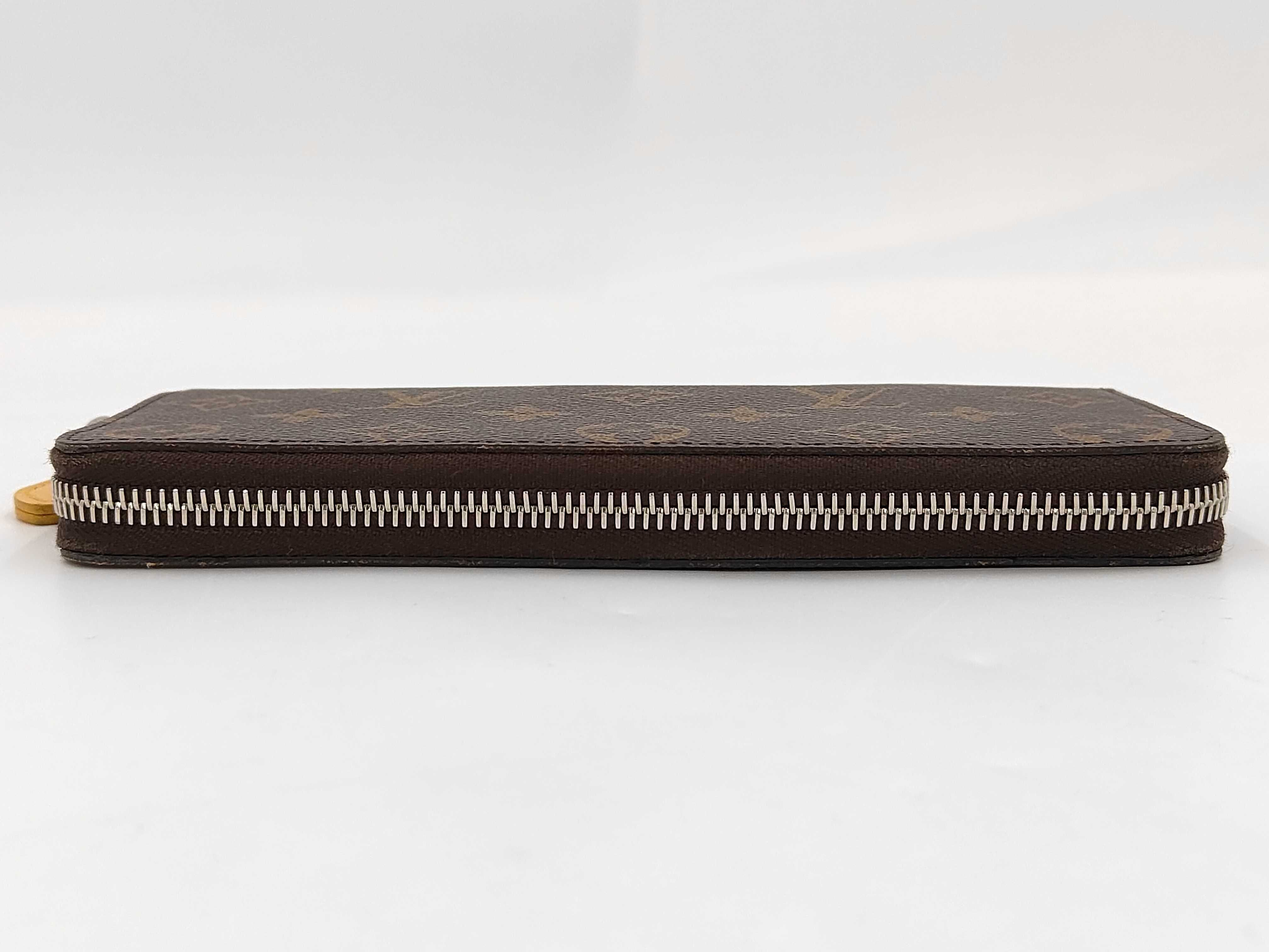 M60744 Portefeuille Clemence Mimosa Monogram Round Zip Long Wallet RFID Wallet — view 5