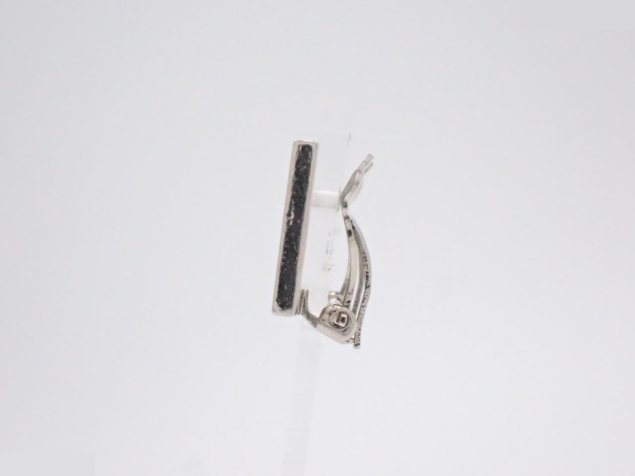 Earrings — view 3