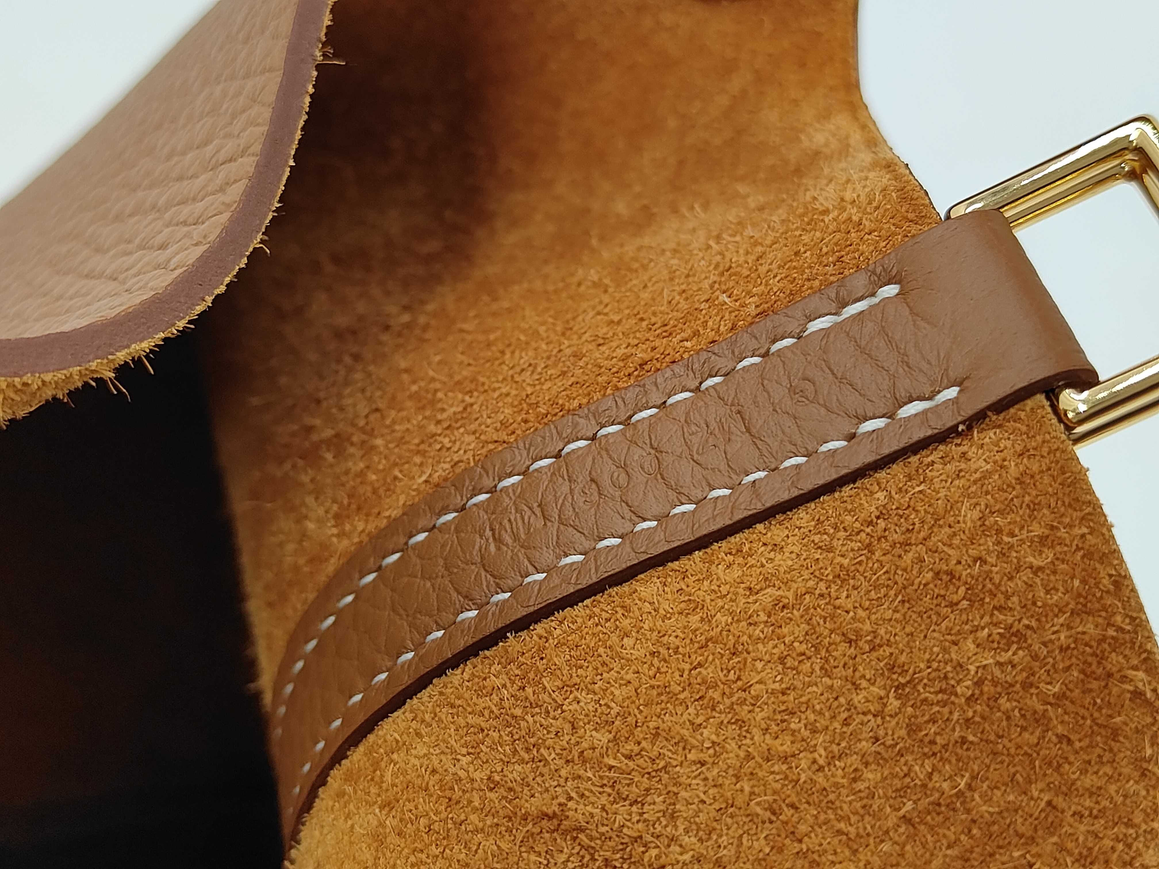 Picotin Lock 18 Gold Taurillon Clemence Leather Handbag with Gold Hardware (G Stamp) — view 10