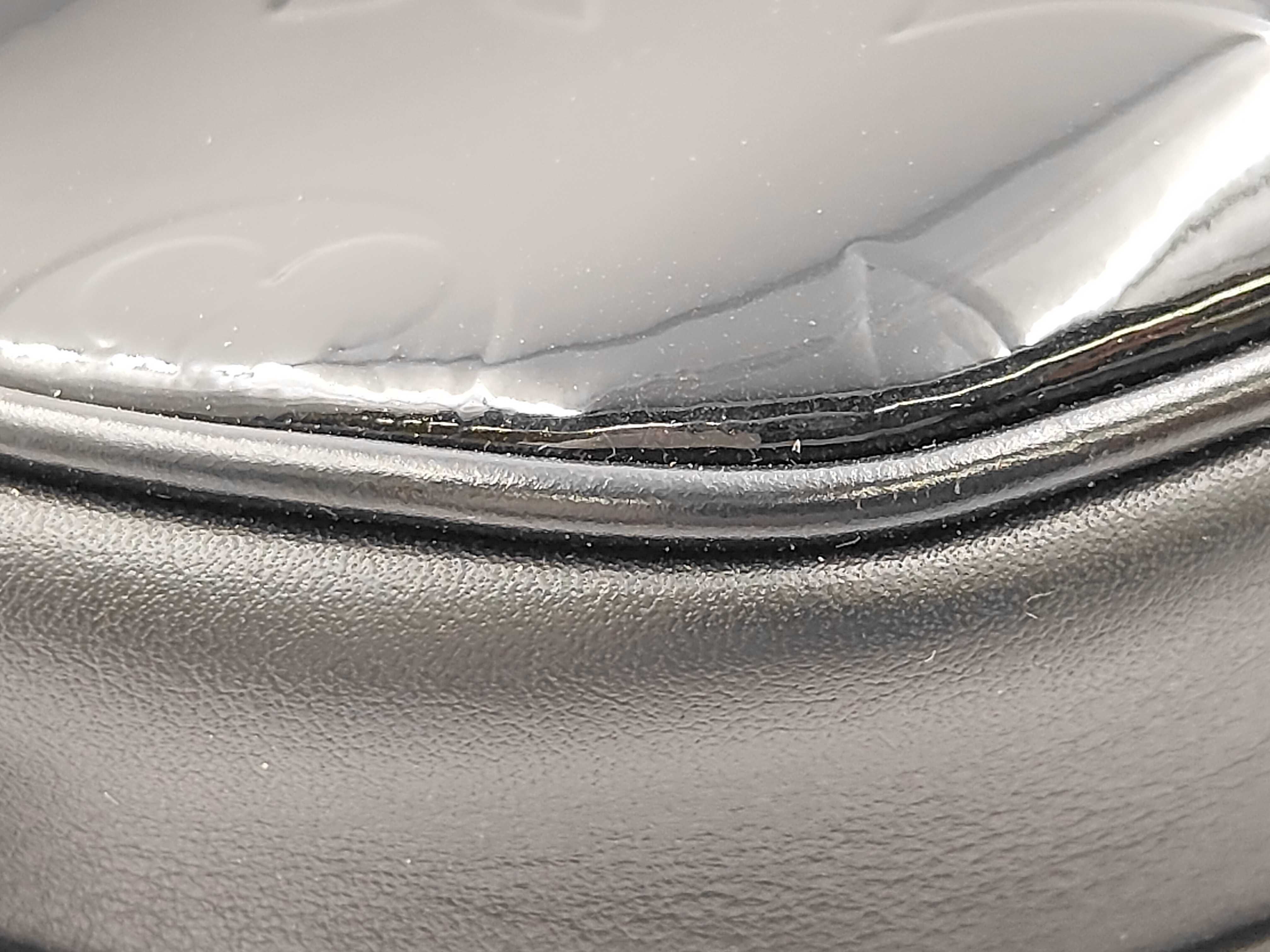 LV Vernis Boite Chapeau Souple Shoulder Bag — view 5