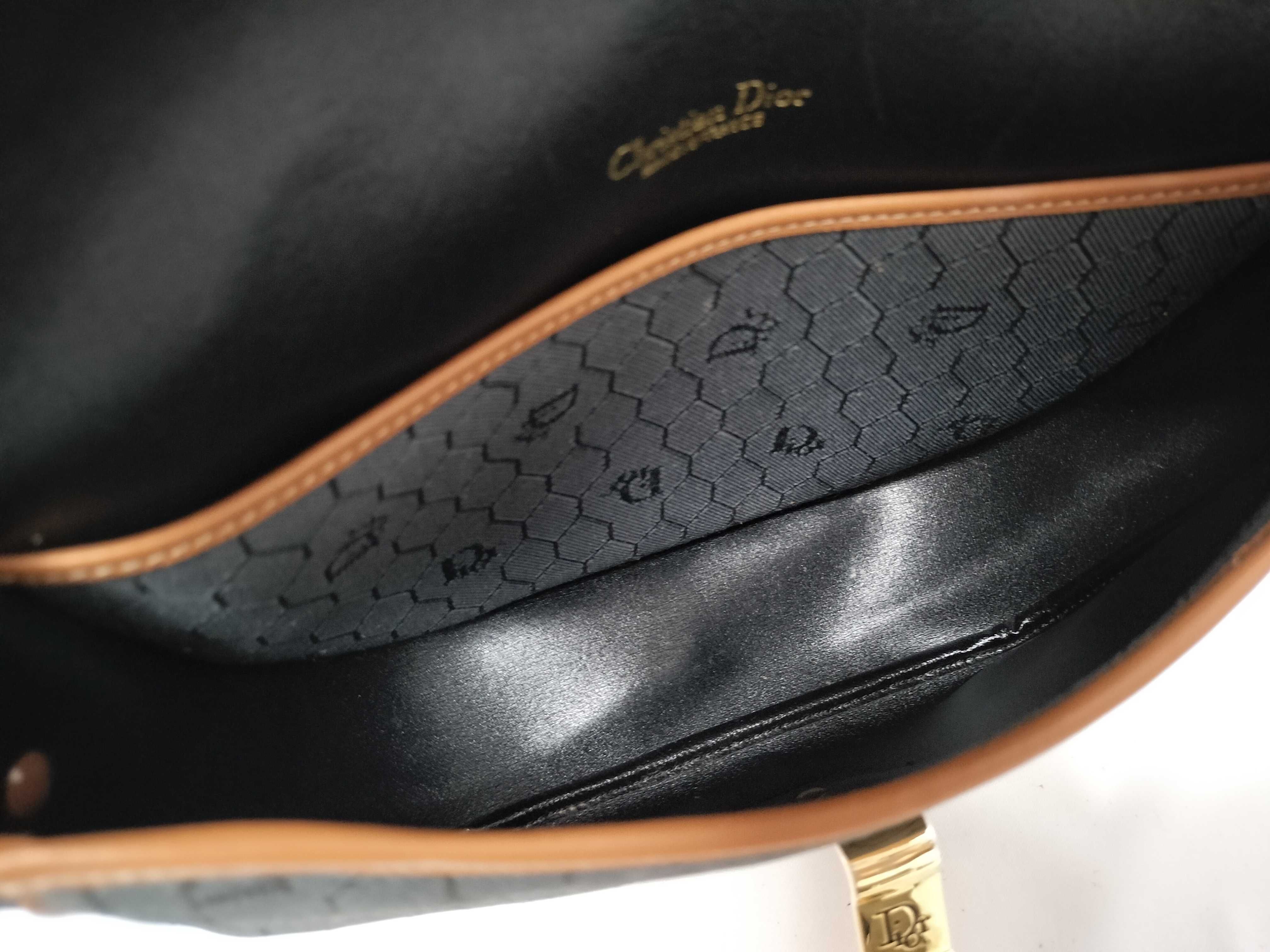 Honeycomb Shoulder Bag — view 12