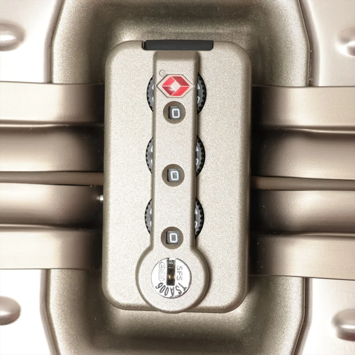 [Individually packaged] Rimowa Check-in M Aluminum Carry-on Suitcase, Gold, PIN code 000 — view 9