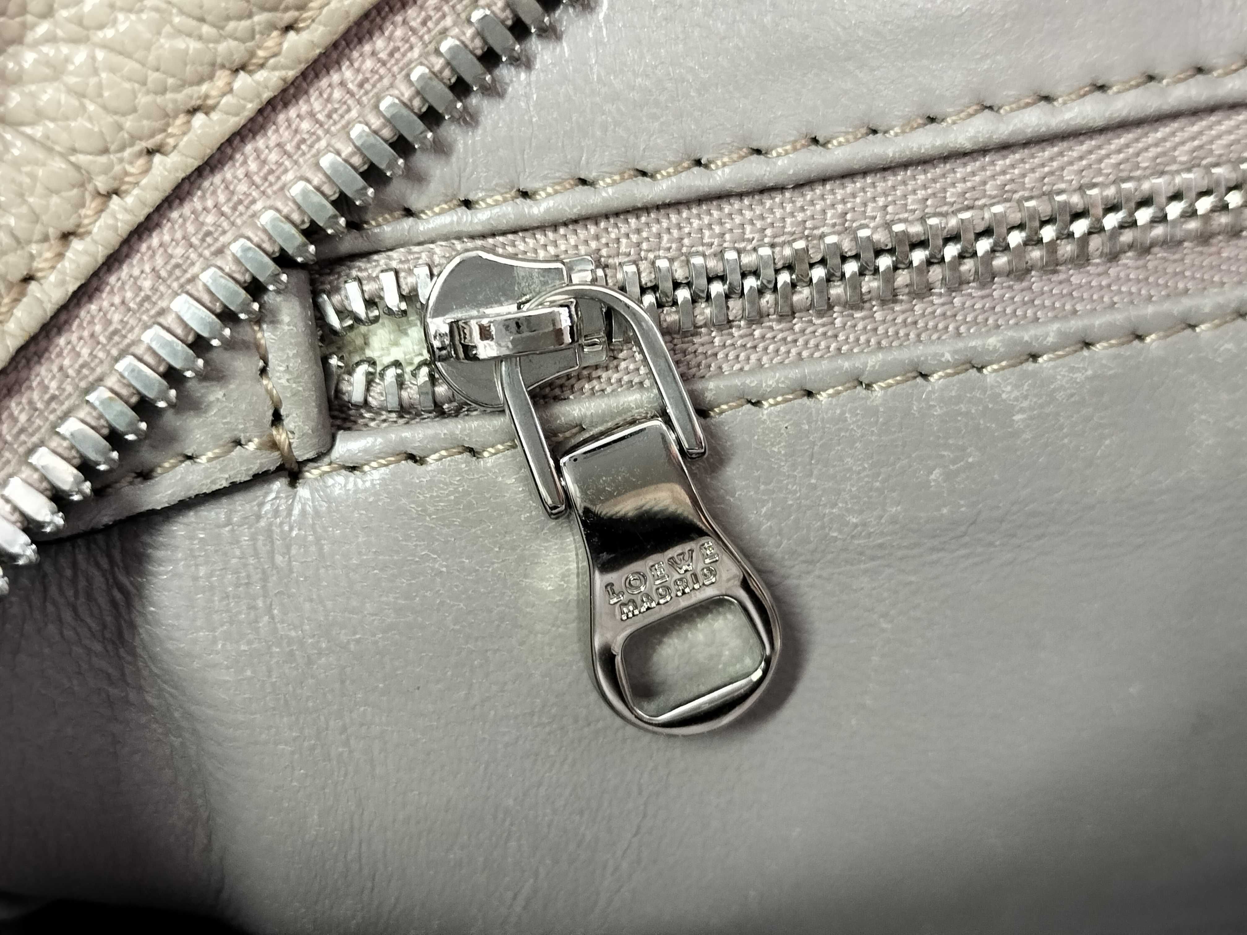 handbag — view 12