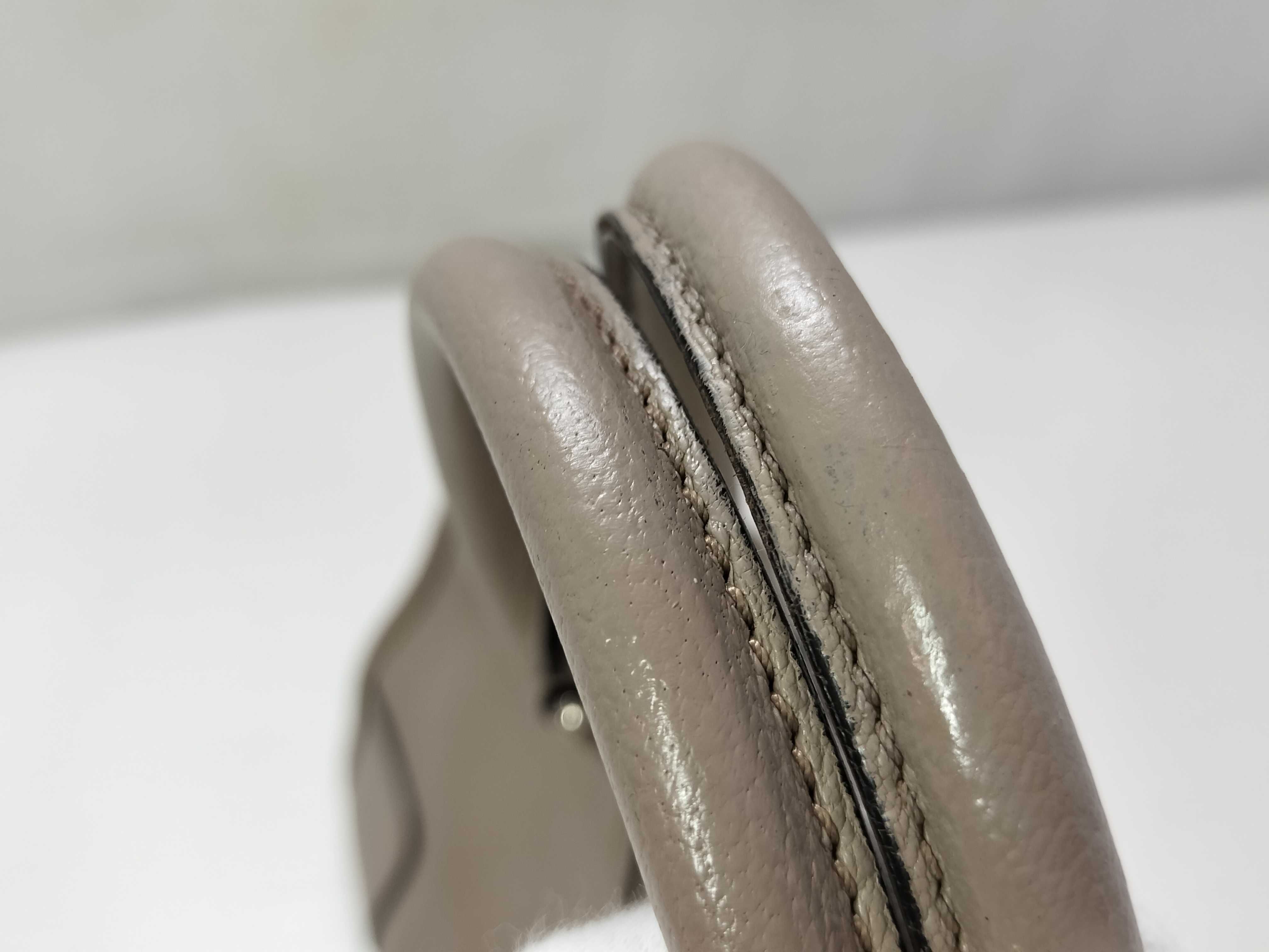 handbag — view 4