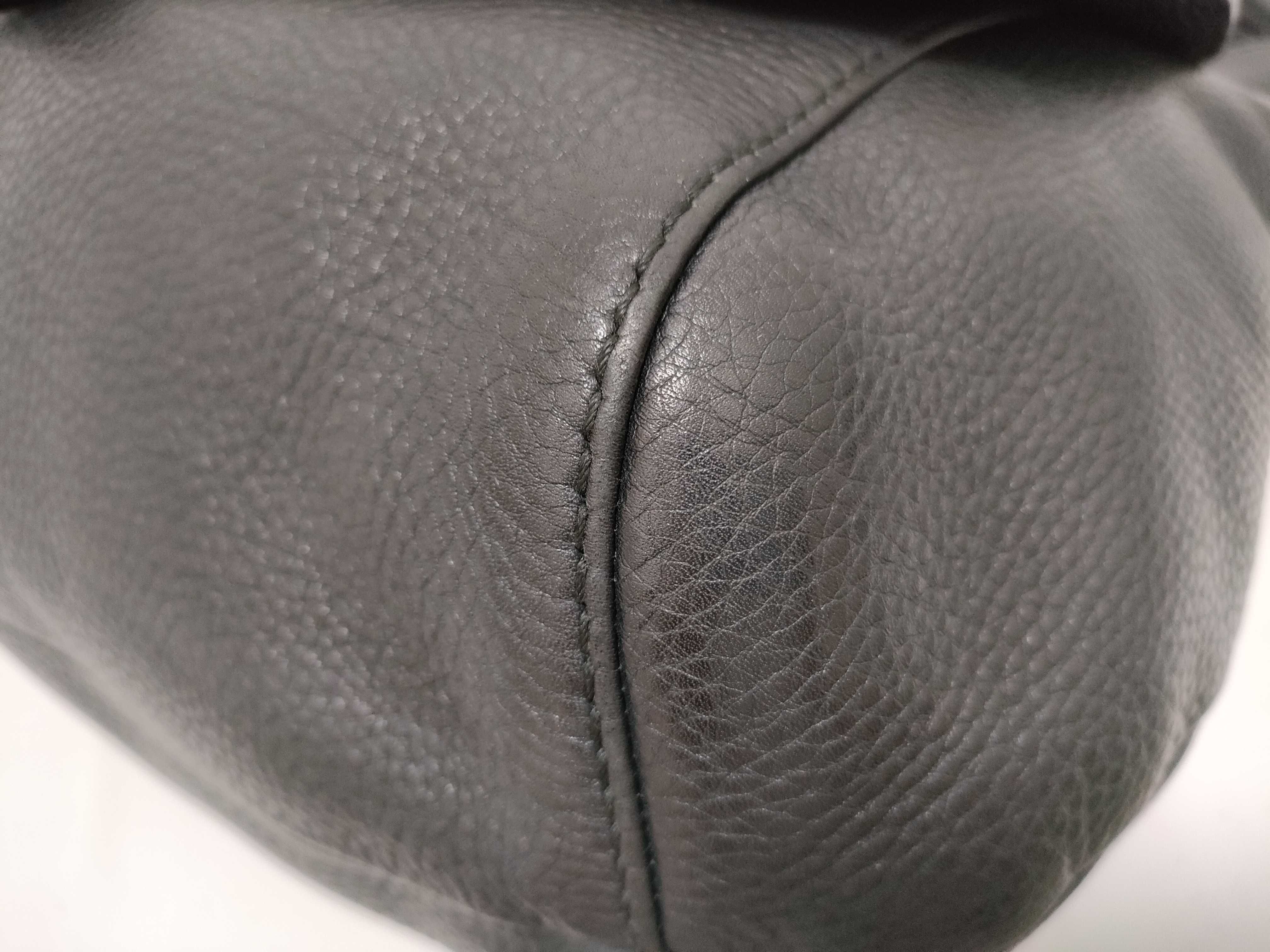 Horsebit Shoulder Bag Leather Shoulder Bag — view 6