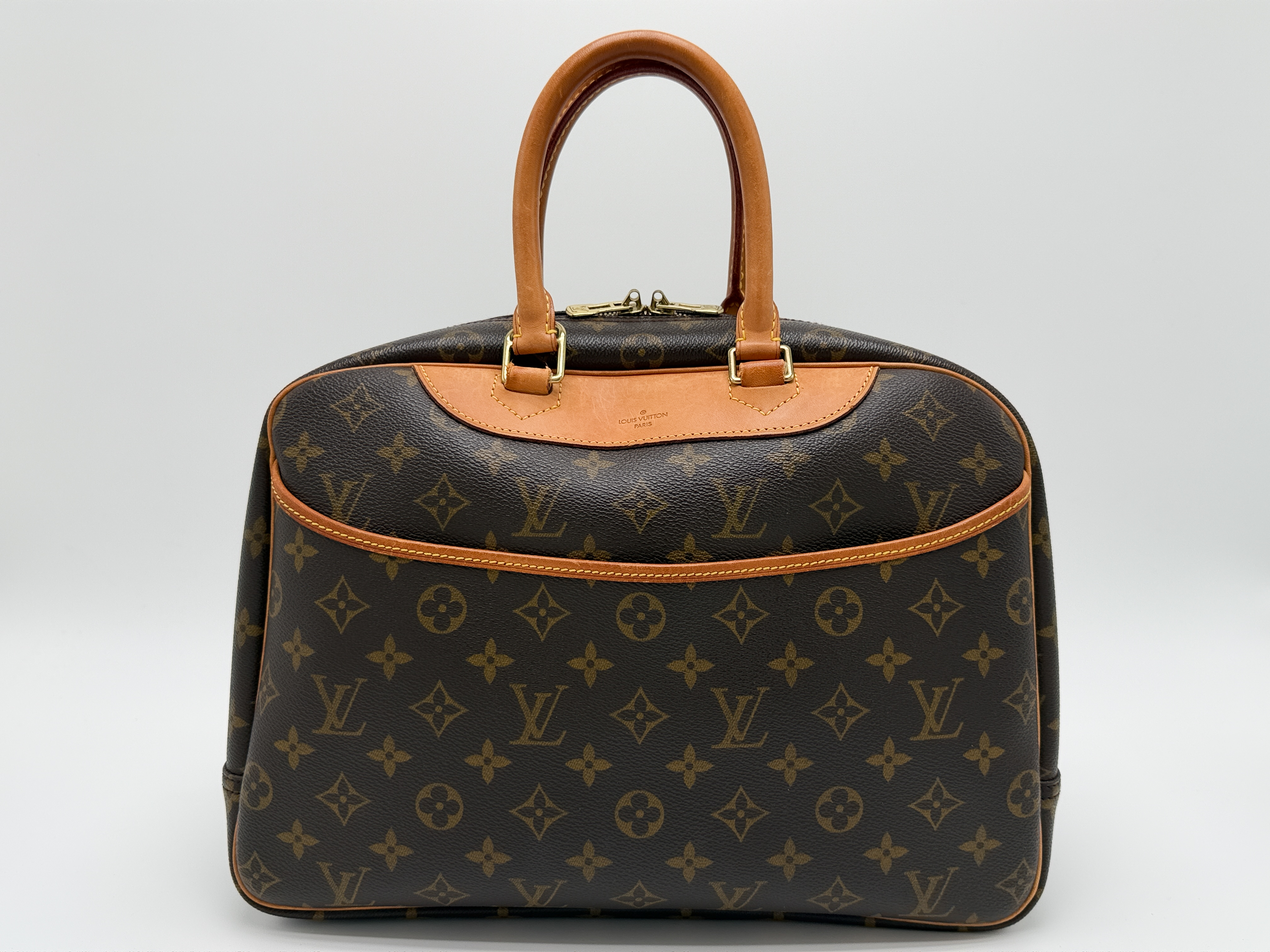 Monogram M47270 Deauville Handbag