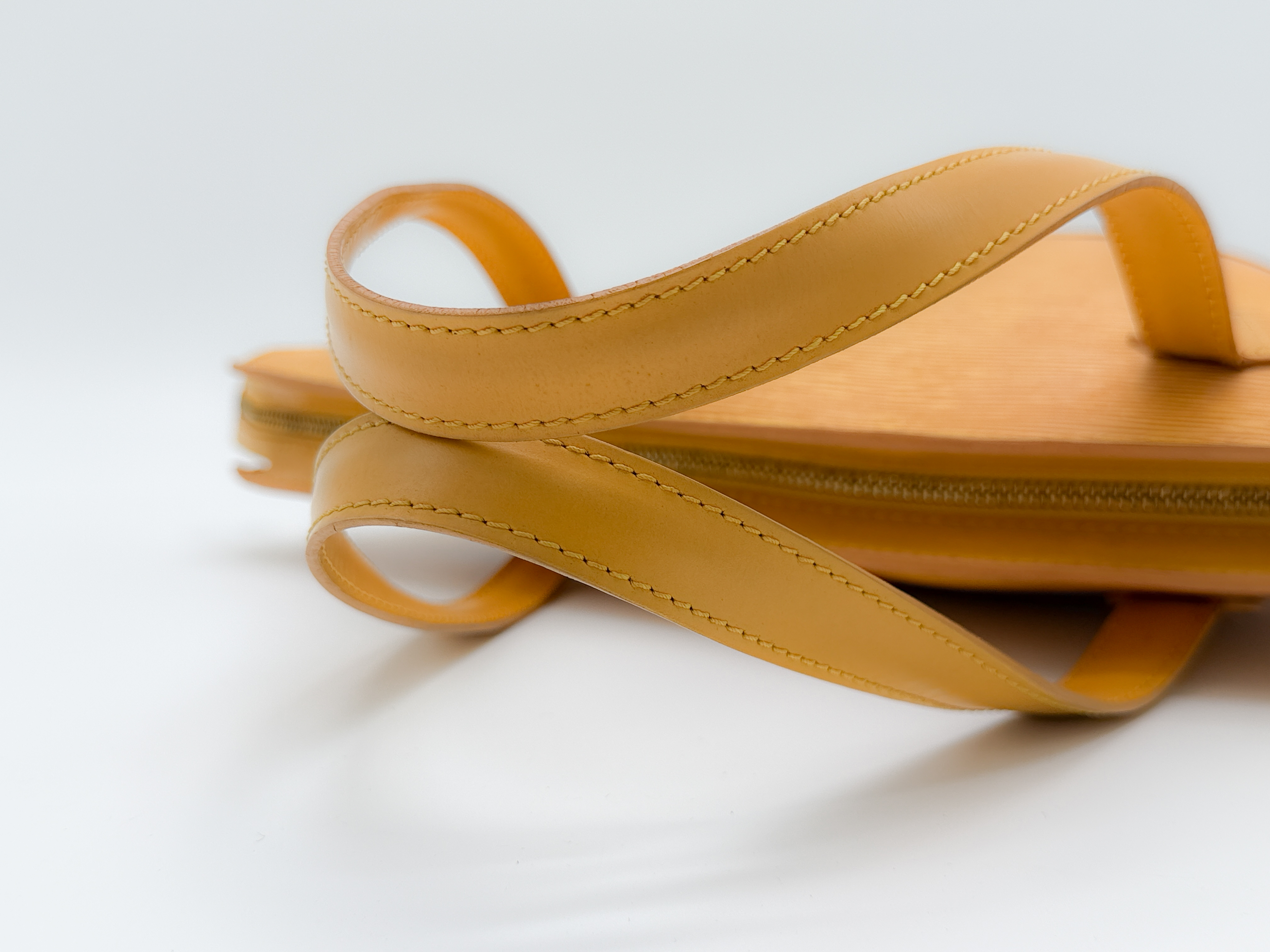 Epi M52279 Saint Jacques Tassili Yellow Handbag — view 4