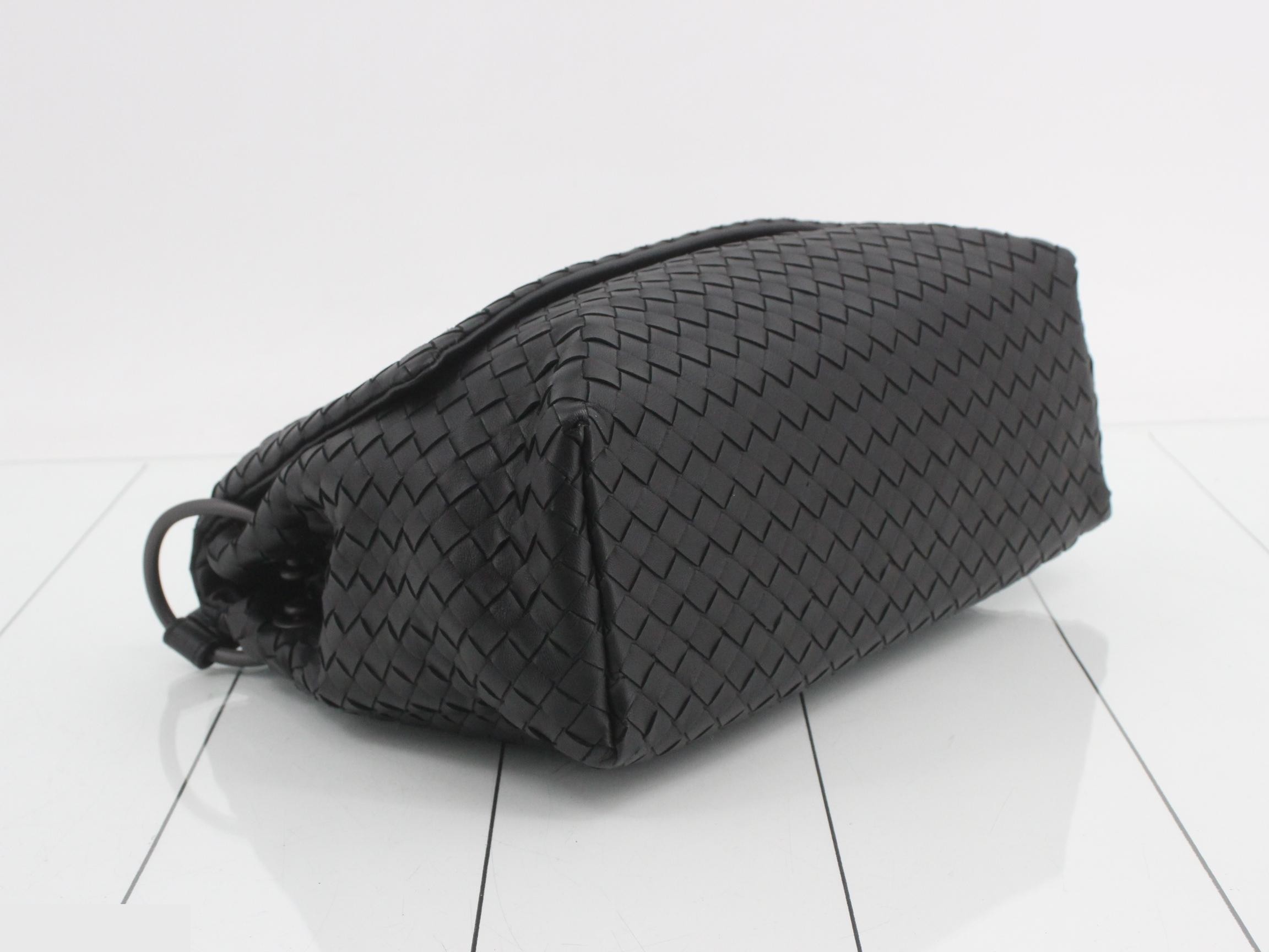 Intrecciato (Bag) - Shoulder Bag - Black — view 5
