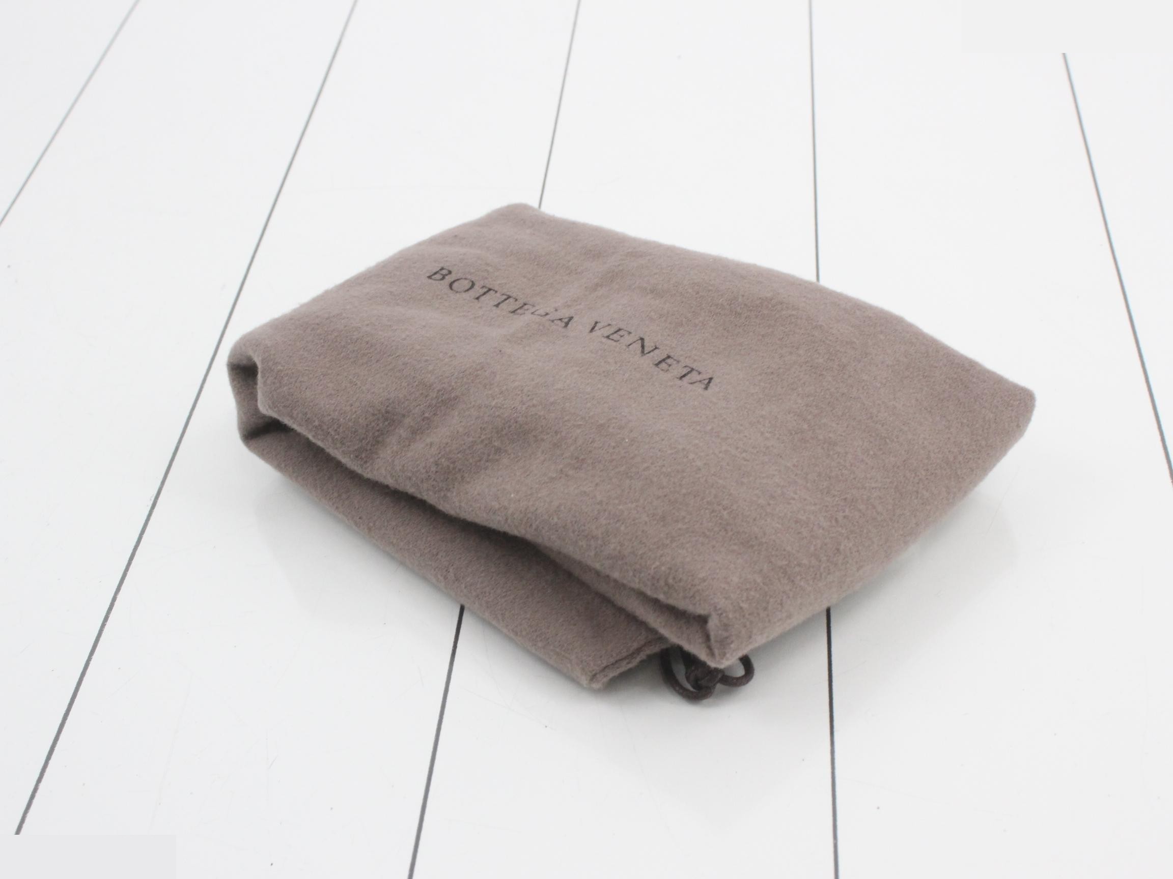 Intrecciato (Bag) - Shoulder Bag - Black — view 7