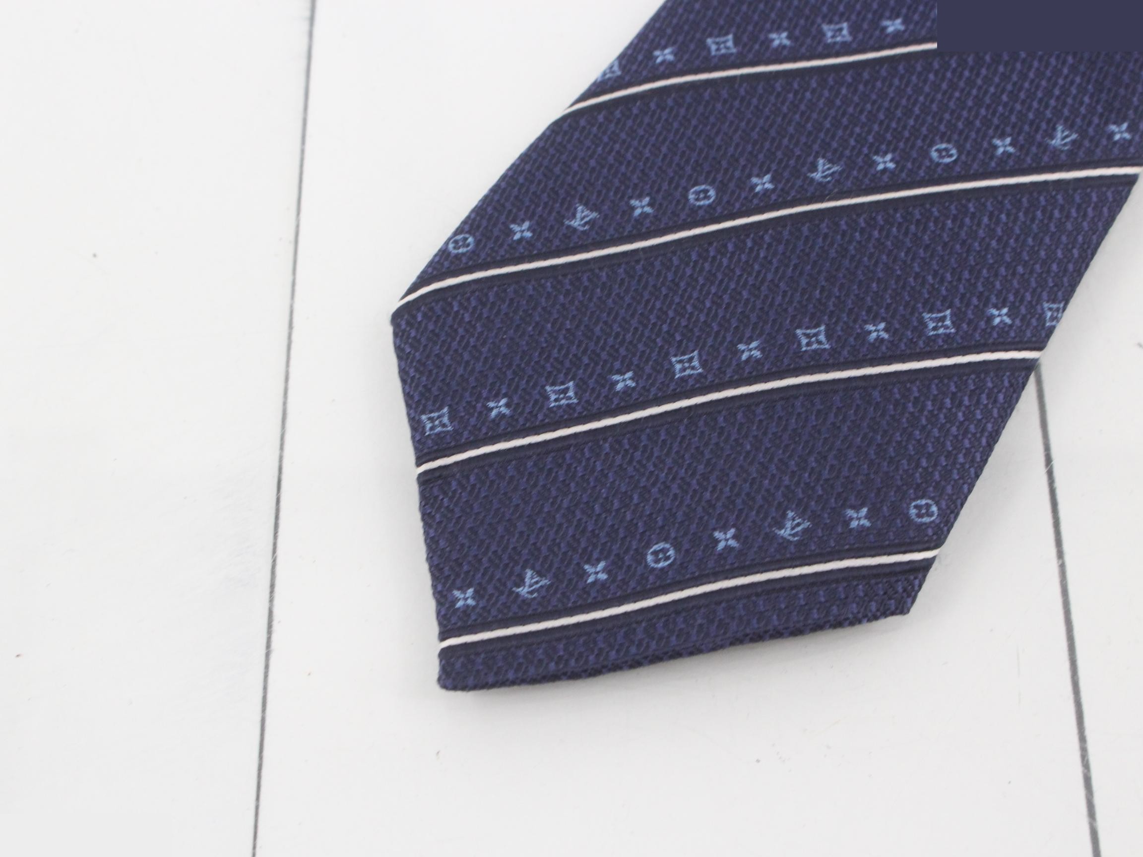 Striped tie, 100% silk, navy — view 3