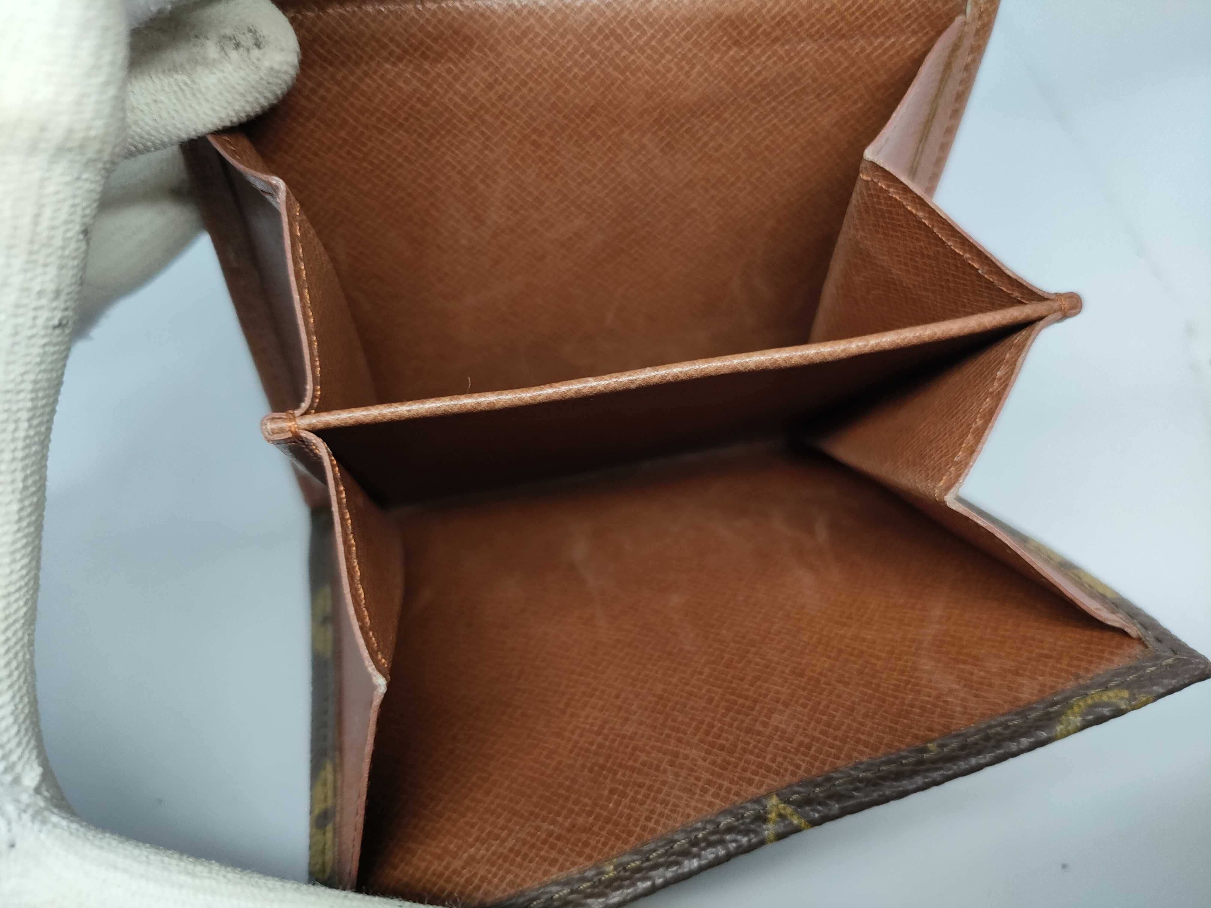 Monogram LV Monogram Bi-fold Wallet — view 10