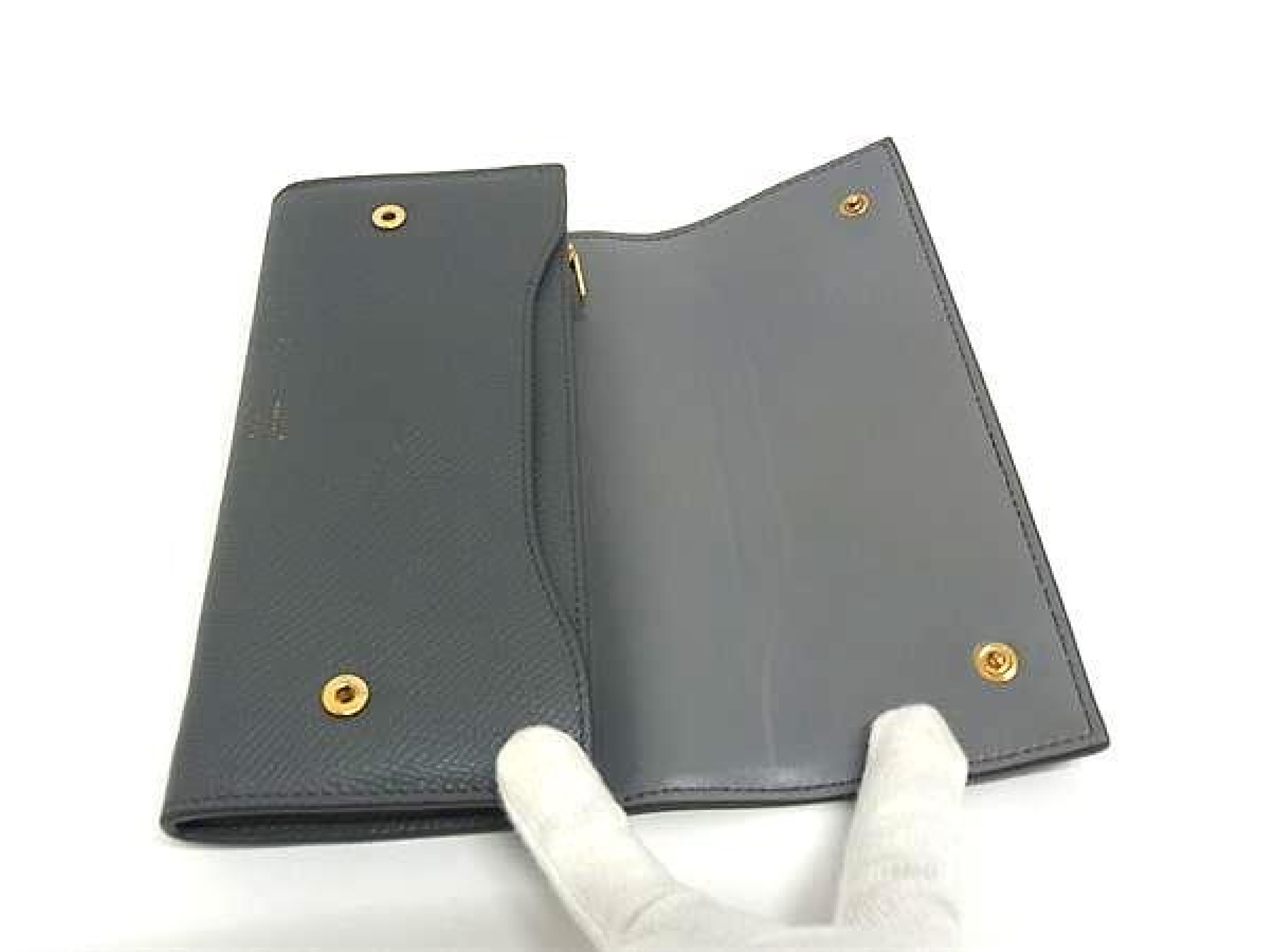 Large Flap Leather Bi-fold Long Wallet with Coin Purse, Bill Compartment, and Card Slots, Gray (HD0283) — view 3