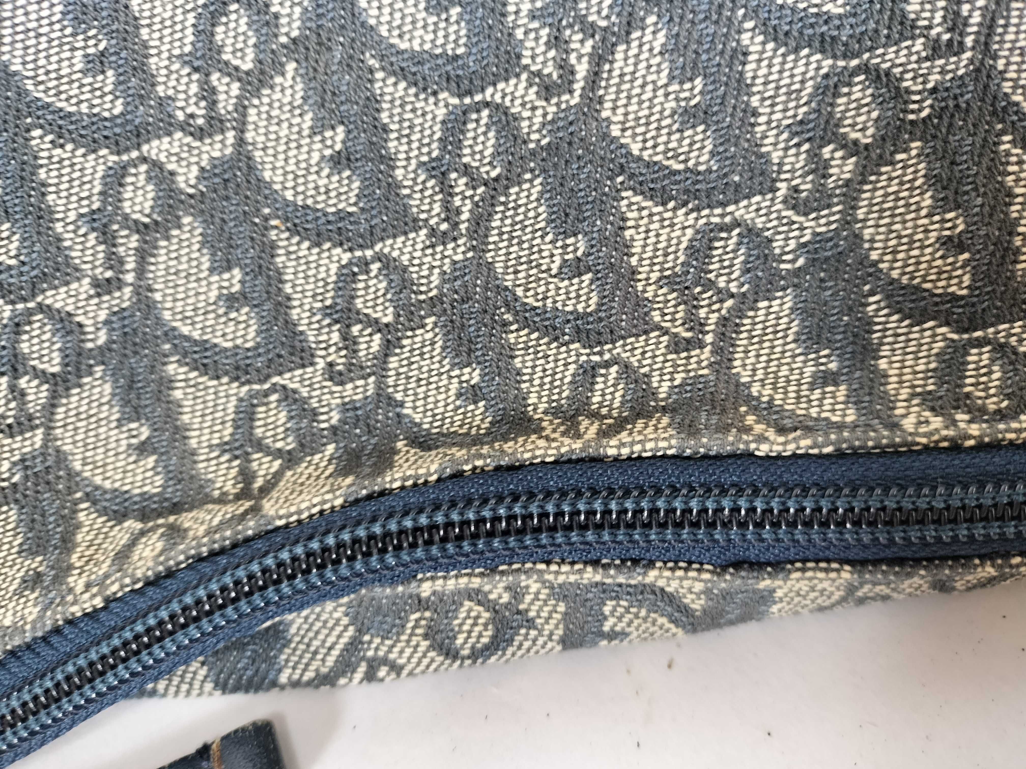 Trotter Shoulder Bag, Navy — view 11