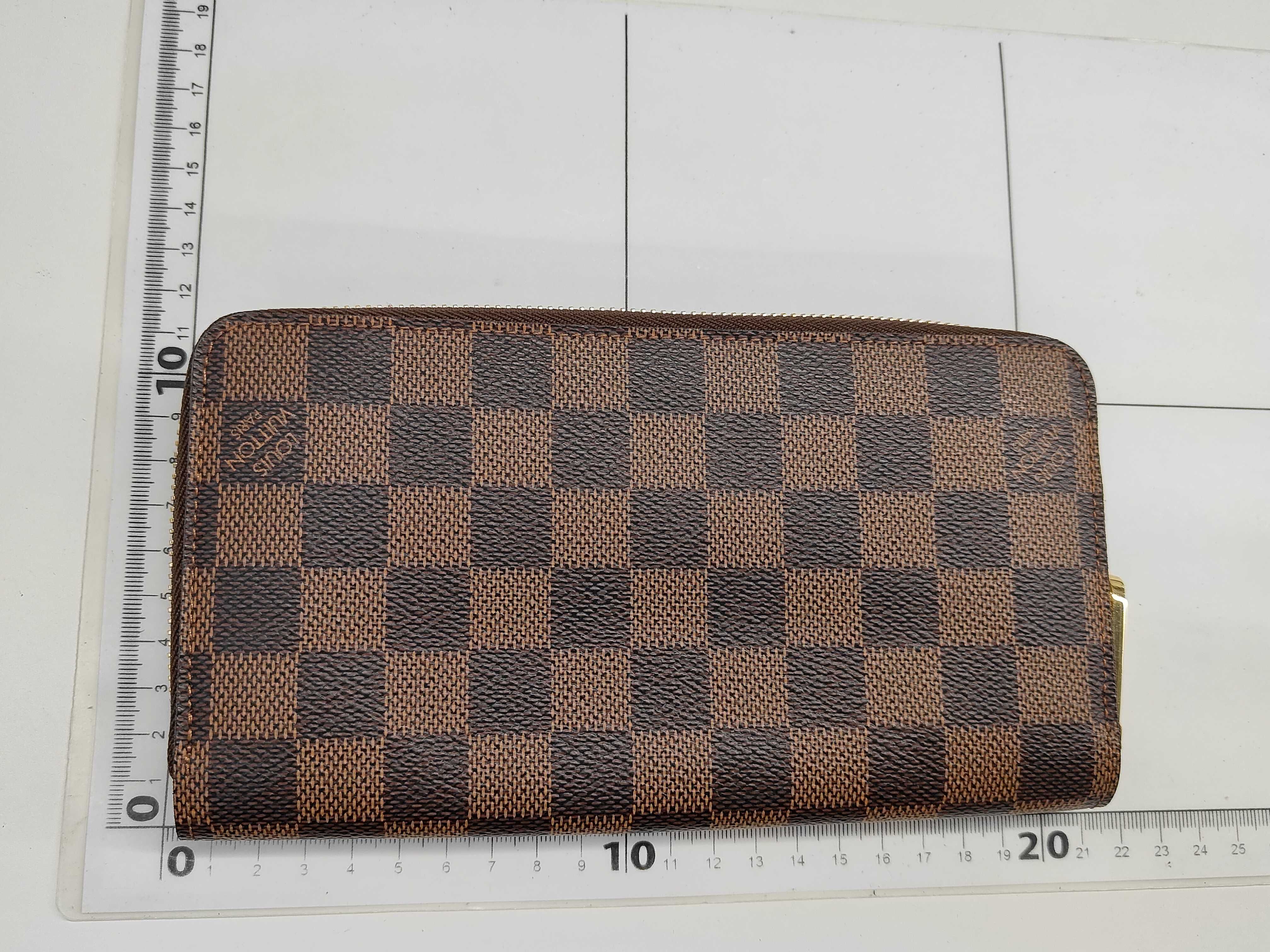 Damier / Damier / Zippy Wallet (Old Model) / N60015 / MI0113 / Long Wallet / PVC Wallet — view 2