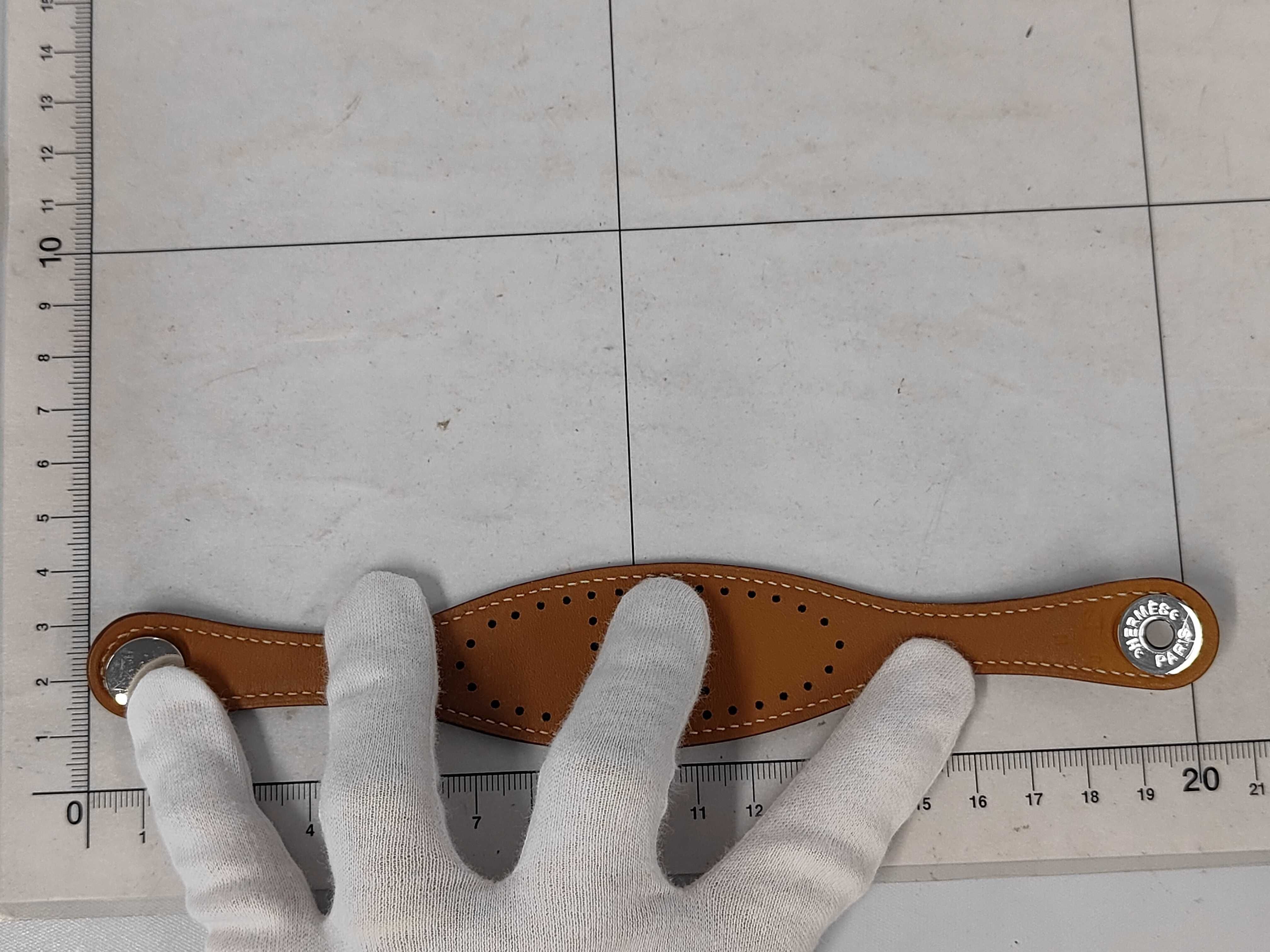 Leather Bracelet Bangle Bracelet/Bangle — view 3
