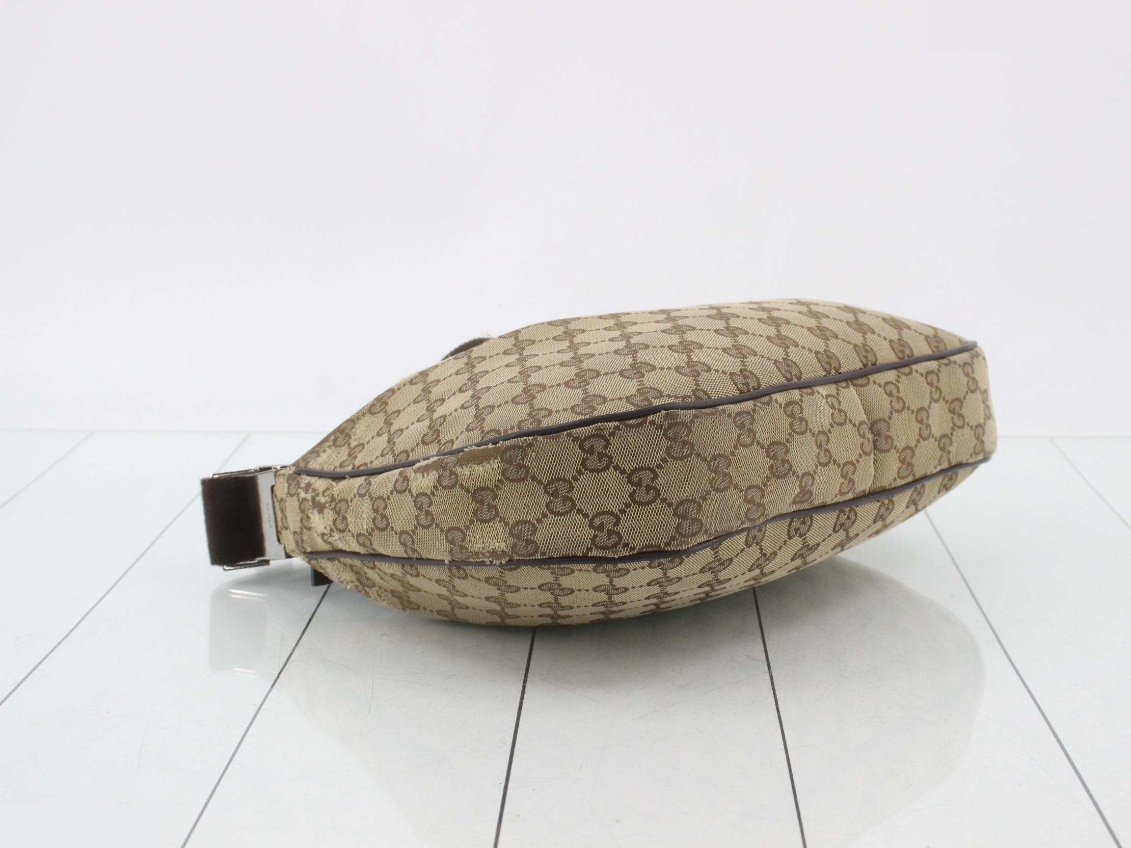 GG Canvas Shoulder Bag 122790 — view 5
