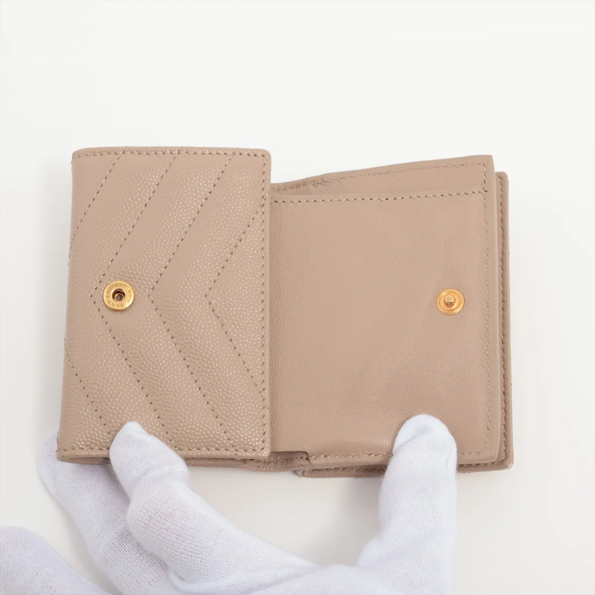 V-stitch YSL logo 668274 Leather Compact Wallet Beige — view 3
