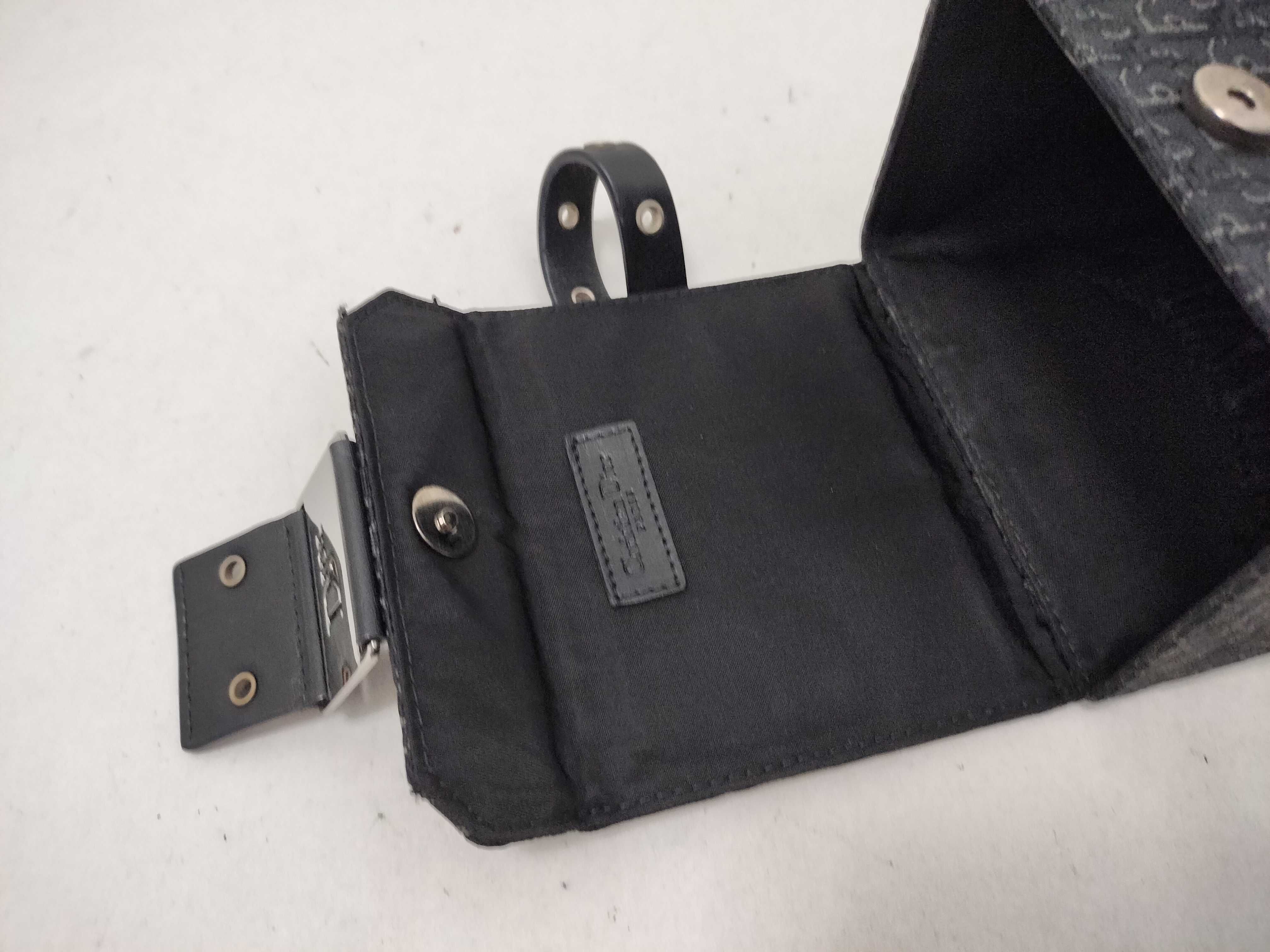 Trotter Street Chic Vanity Black Handbag — view 8