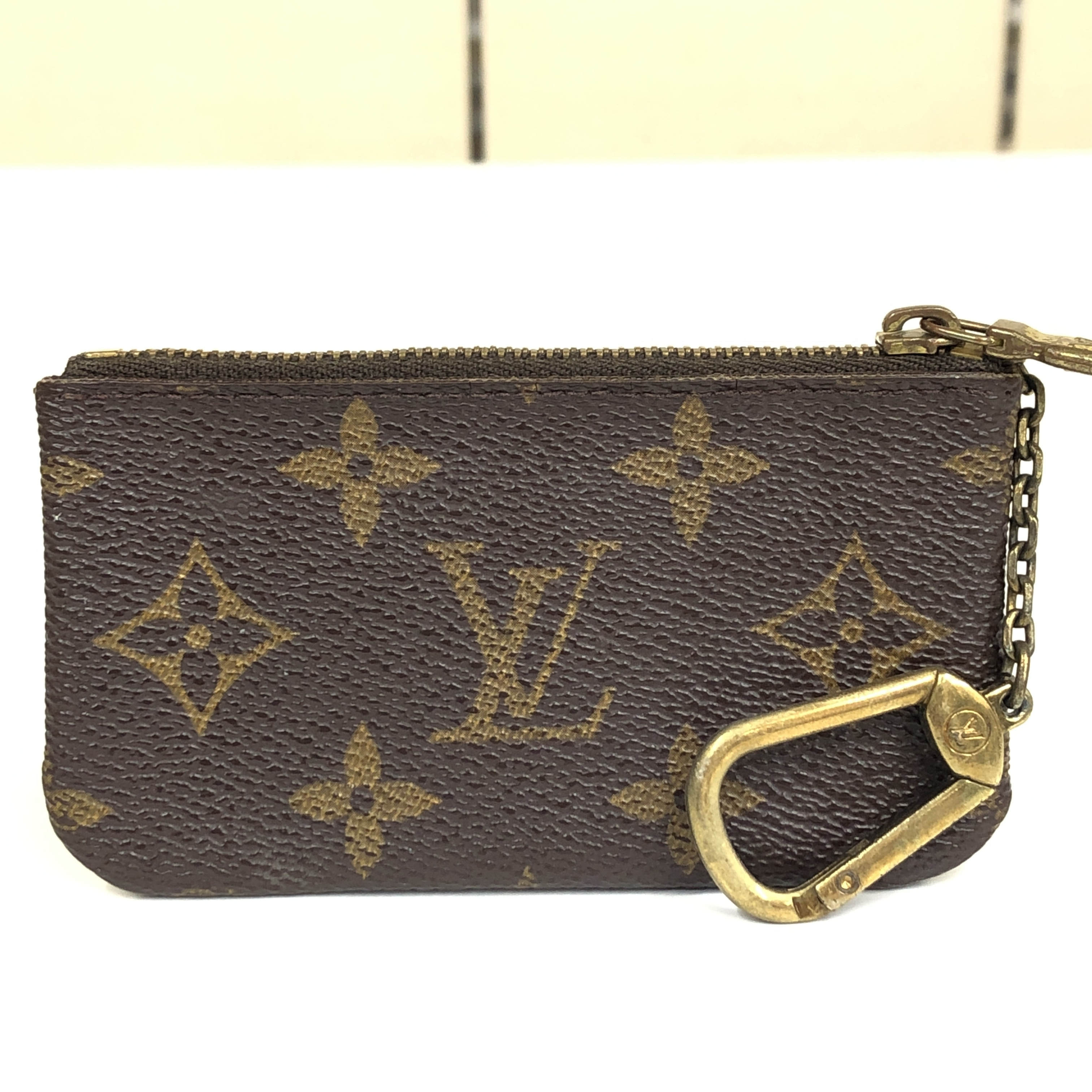 Monogram Pochette Clé Coin Case M62650 with Keyring CA0997 Compact Wallet Coin Purse Made in Spain — view 2