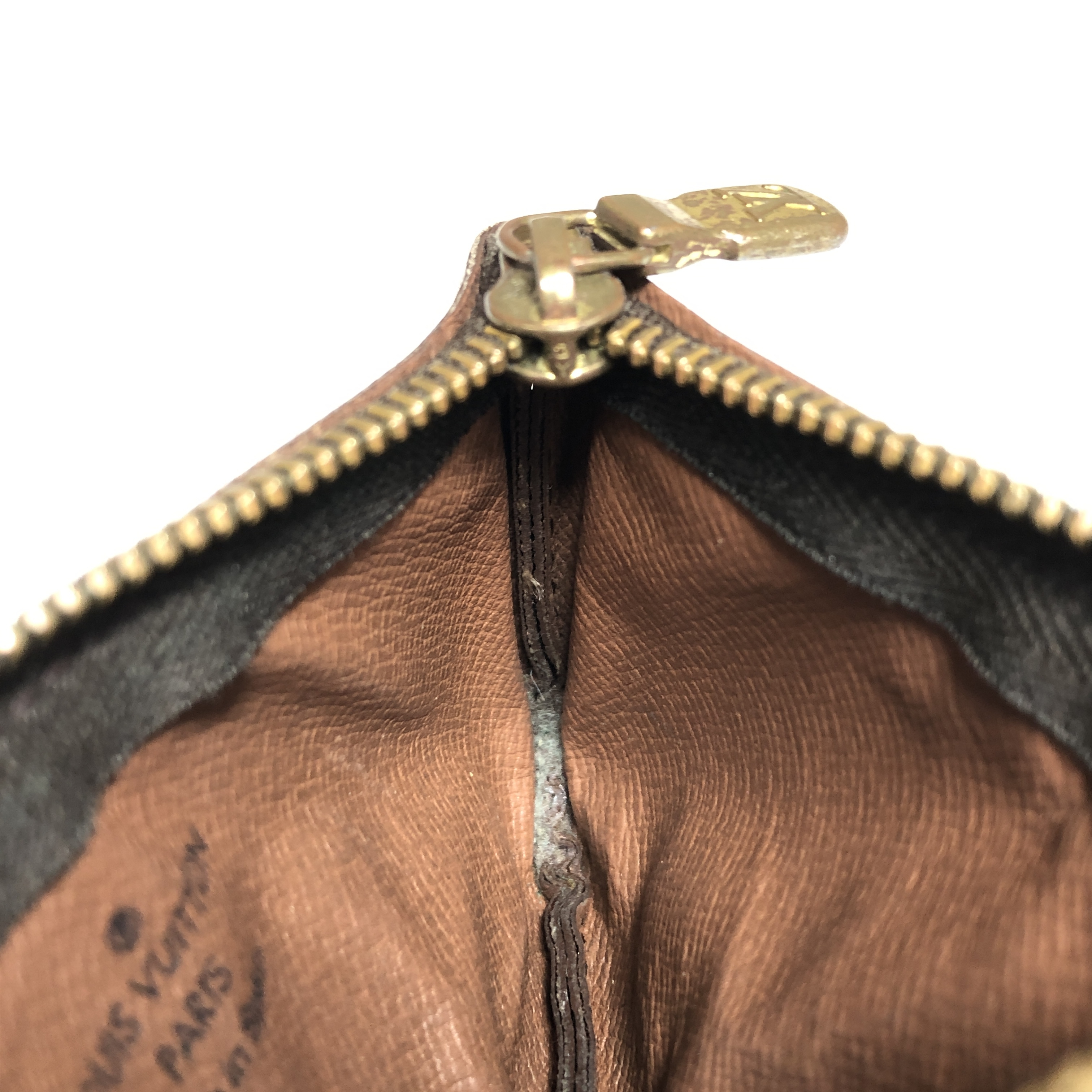 Monogram Pochette Clé Coin Case M62650 with Keyring CA0997 Compact Wallet Coin Purse Made in Spain — view 15
