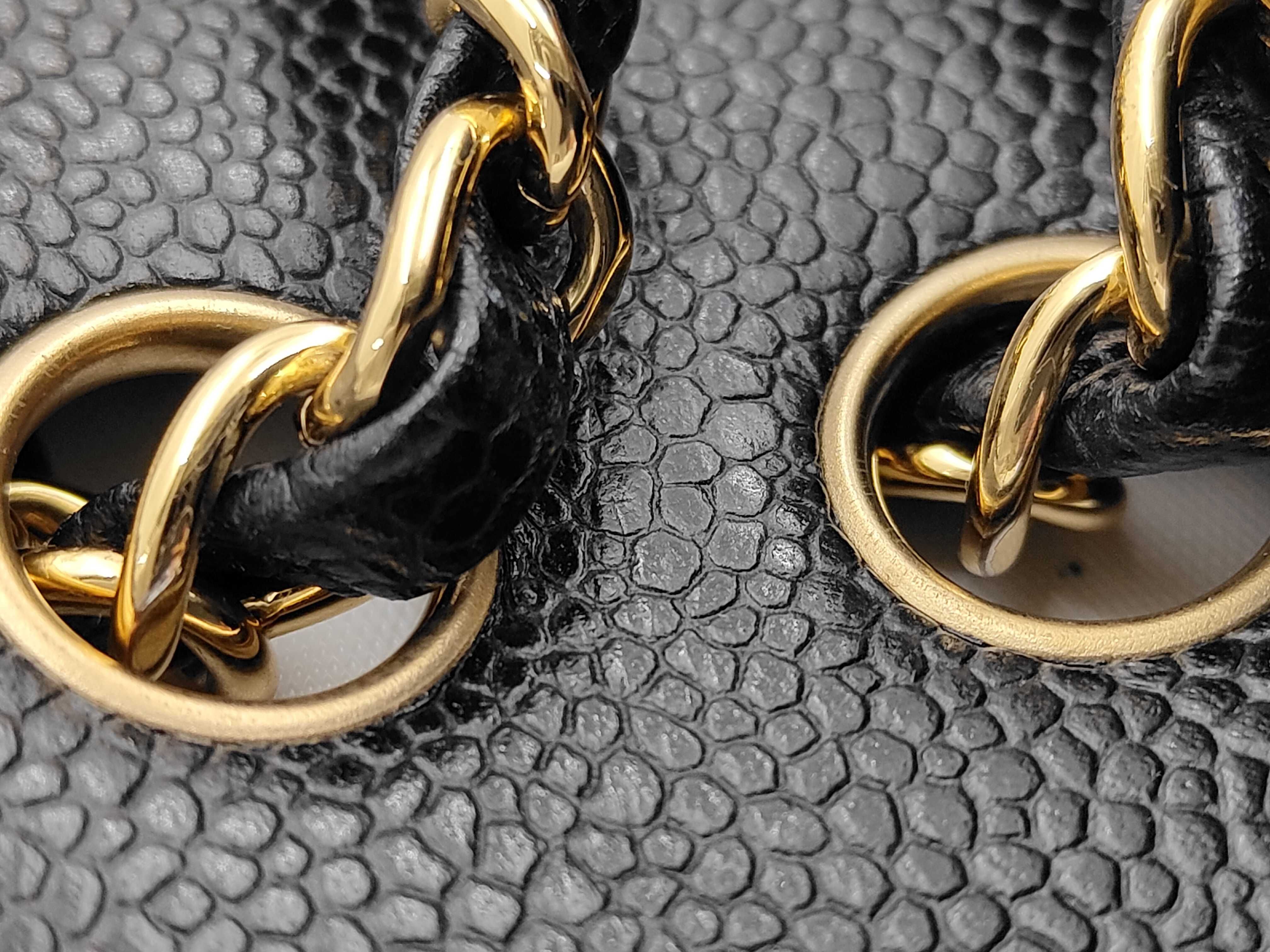 Matelassé Double Flap Caviar Skin Chain Shoulder Bag (Random Serial Number) — view 7