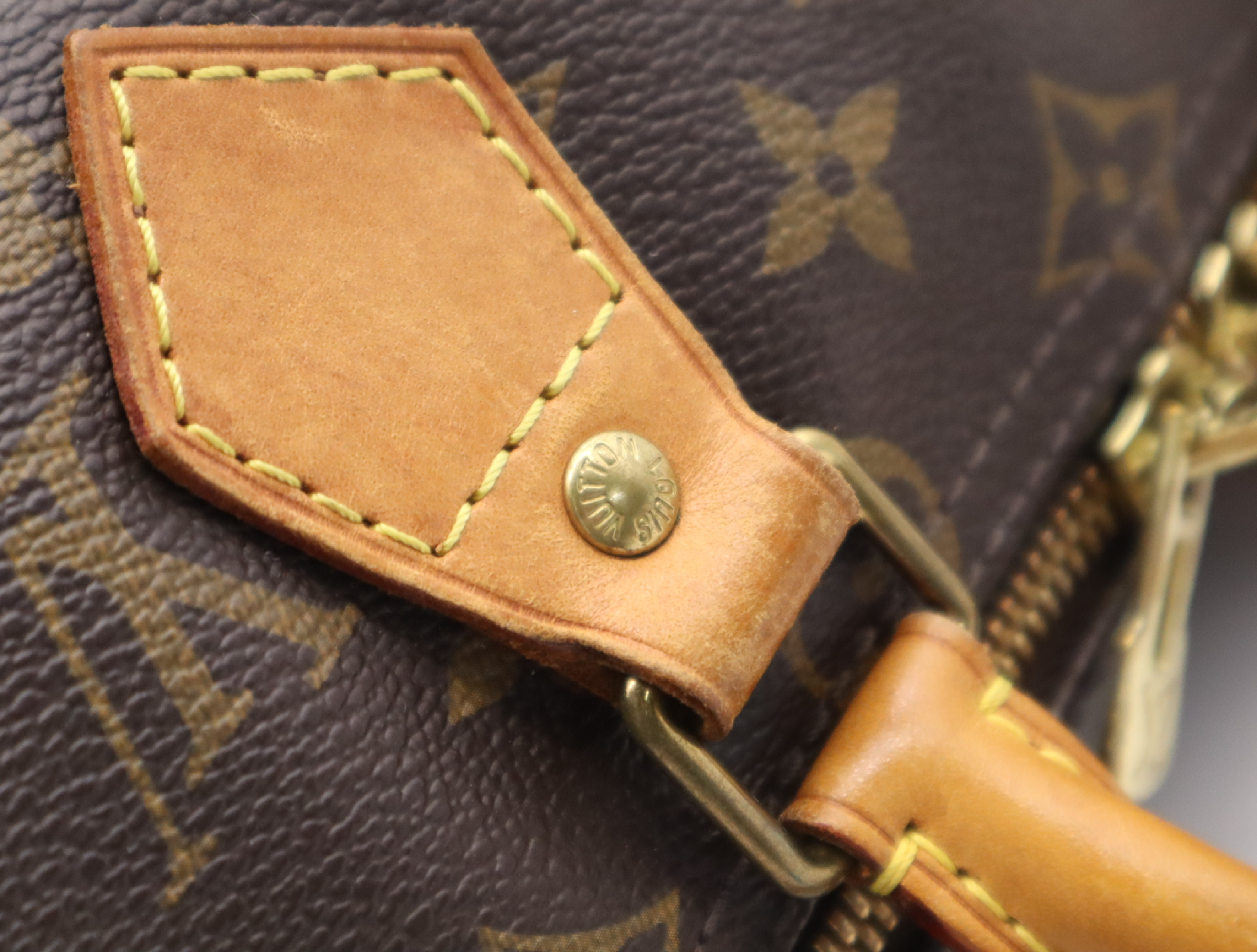 M41113 Monogram Speedy Bandoulière 25 Handbag with Shoulder Strap and 2 Keys — view 9