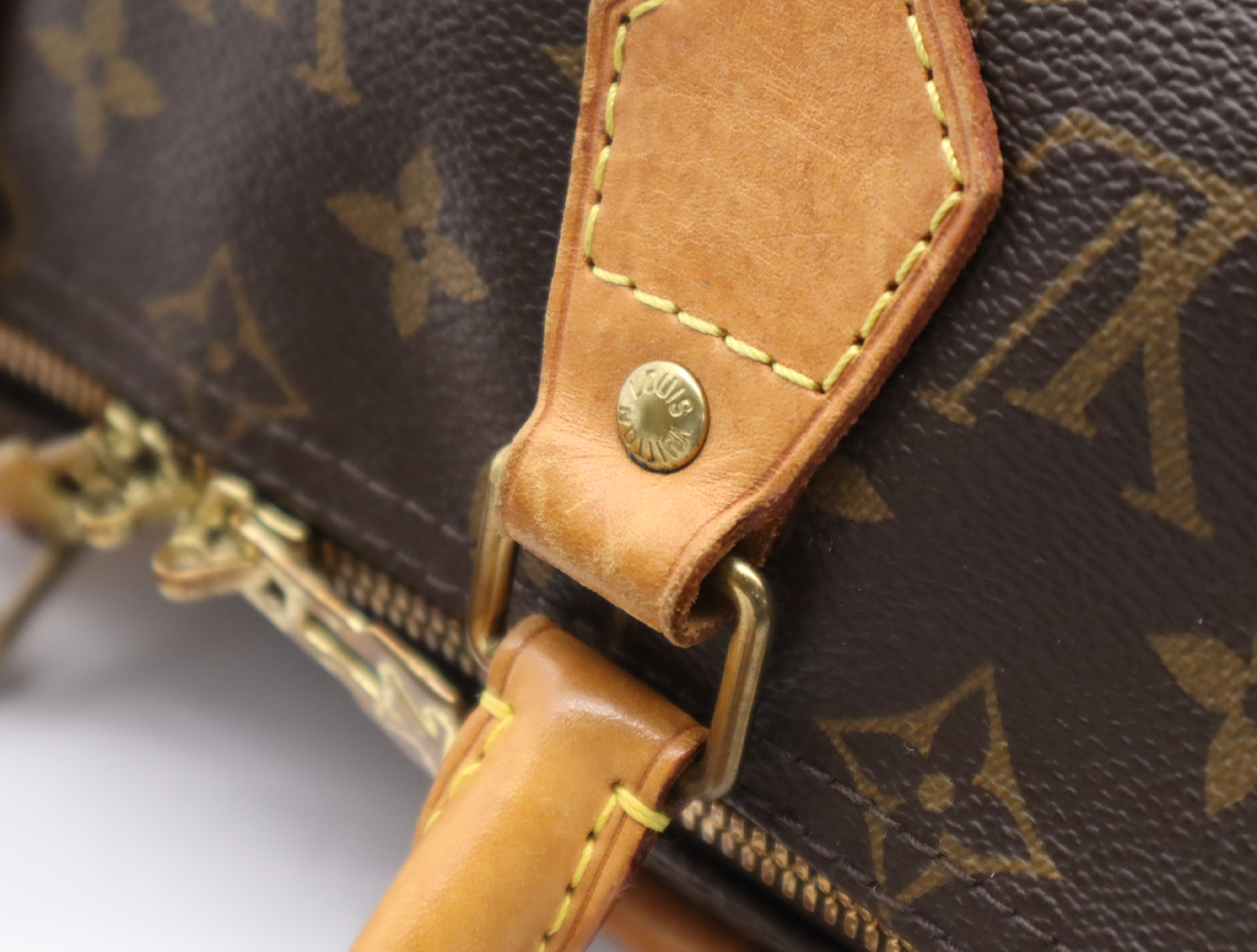 M41113 Monogram Speedy Bandoulière 25 Handbag with Shoulder Strap and 2 Keys — view 10