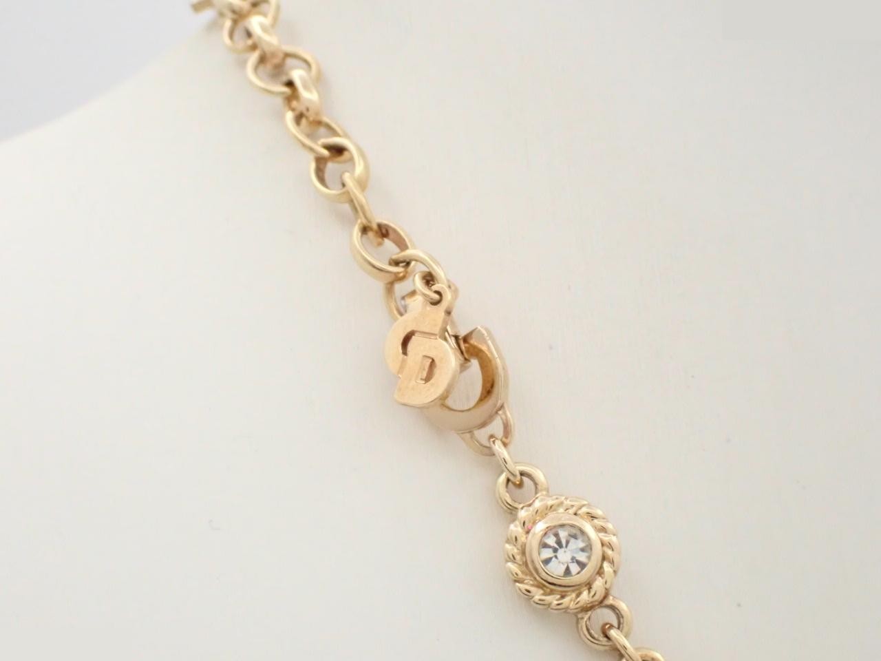 Other line: Precious metal necklaces and pendants, neck circumference approximately 42 cm. — view 2