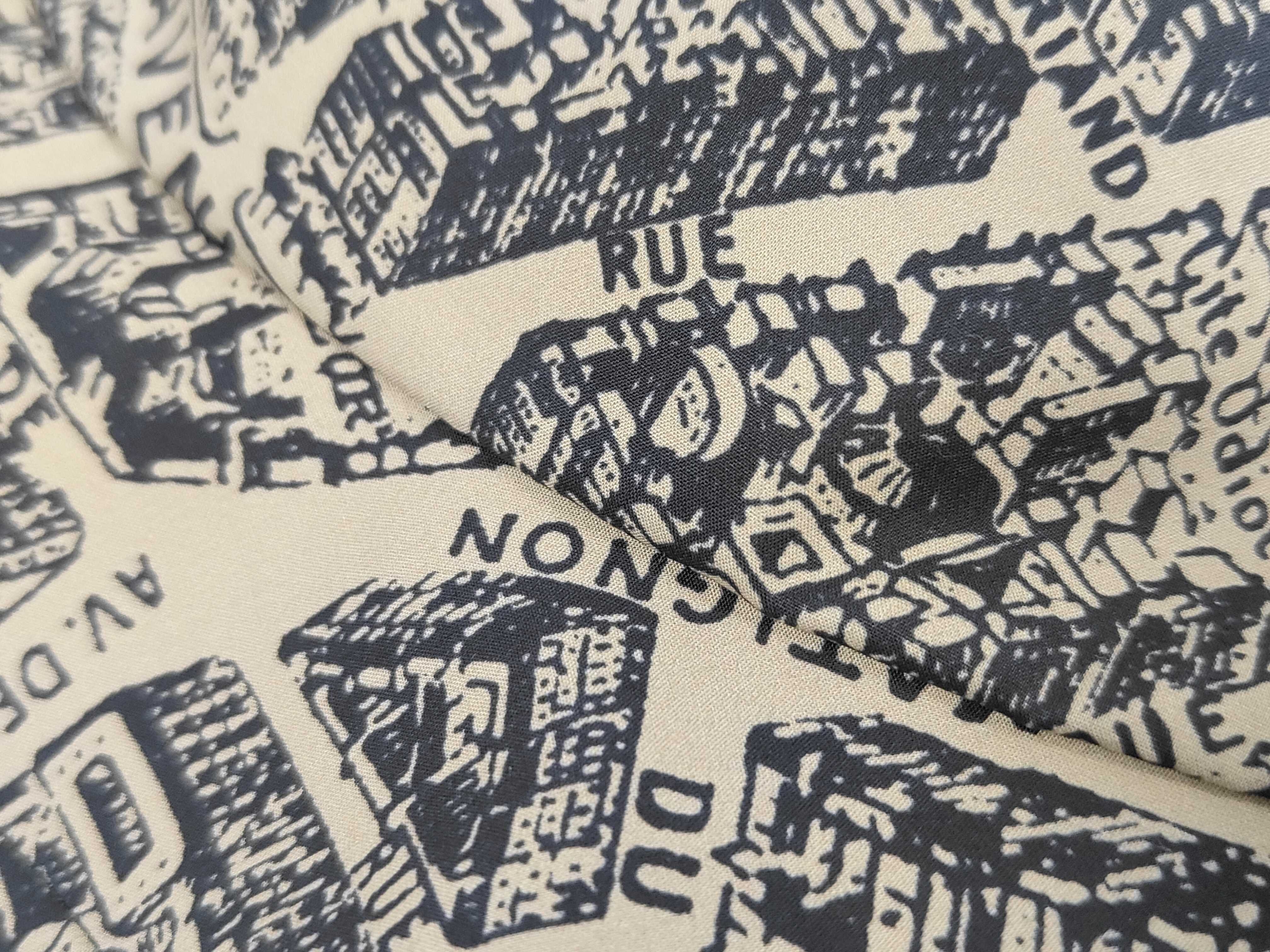 hat (unused), Paris map, and other accessories. — view 9