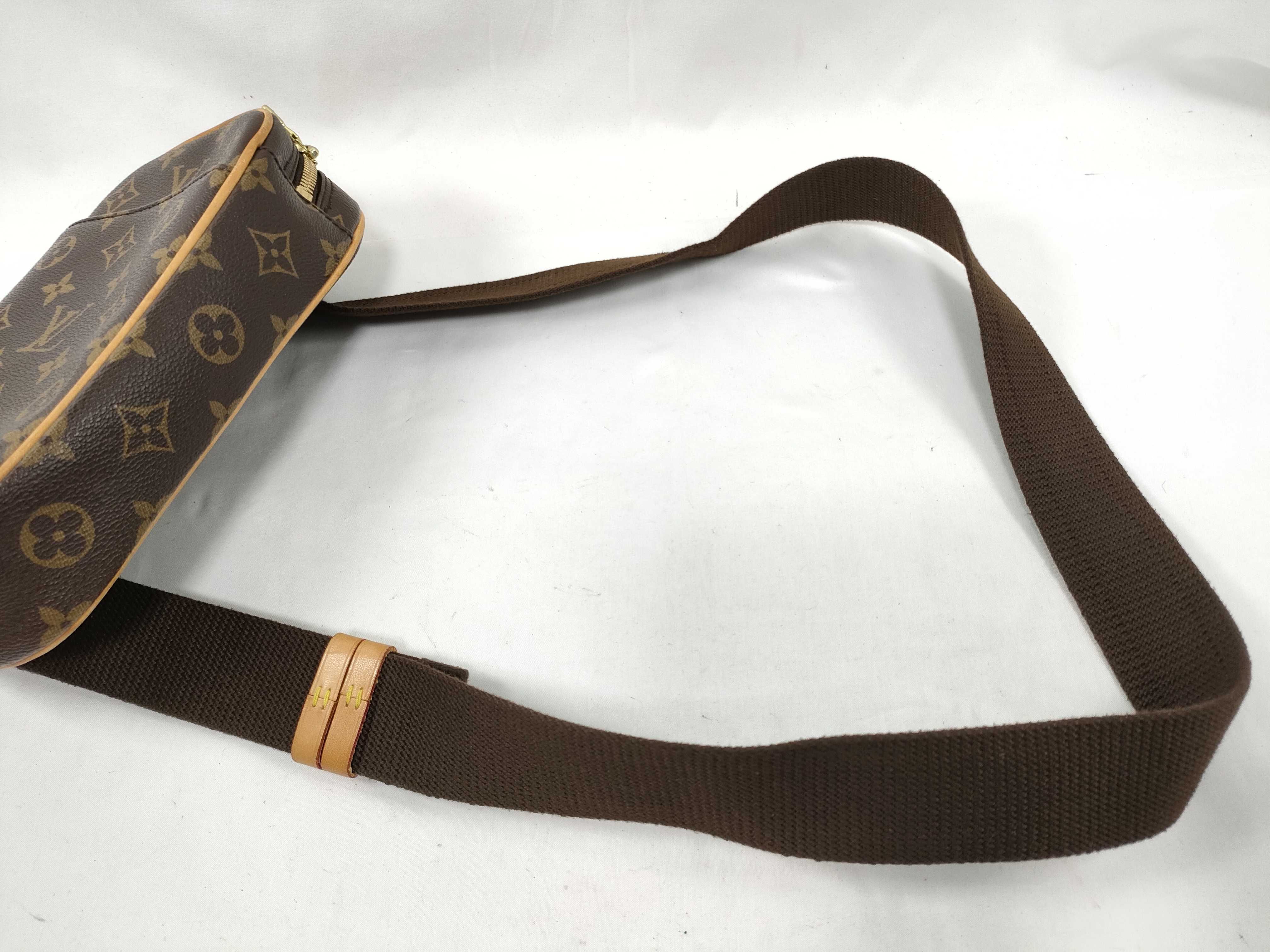 Monogram Pochette Gange M51870 CA0026 Shoulder Bag — view 3