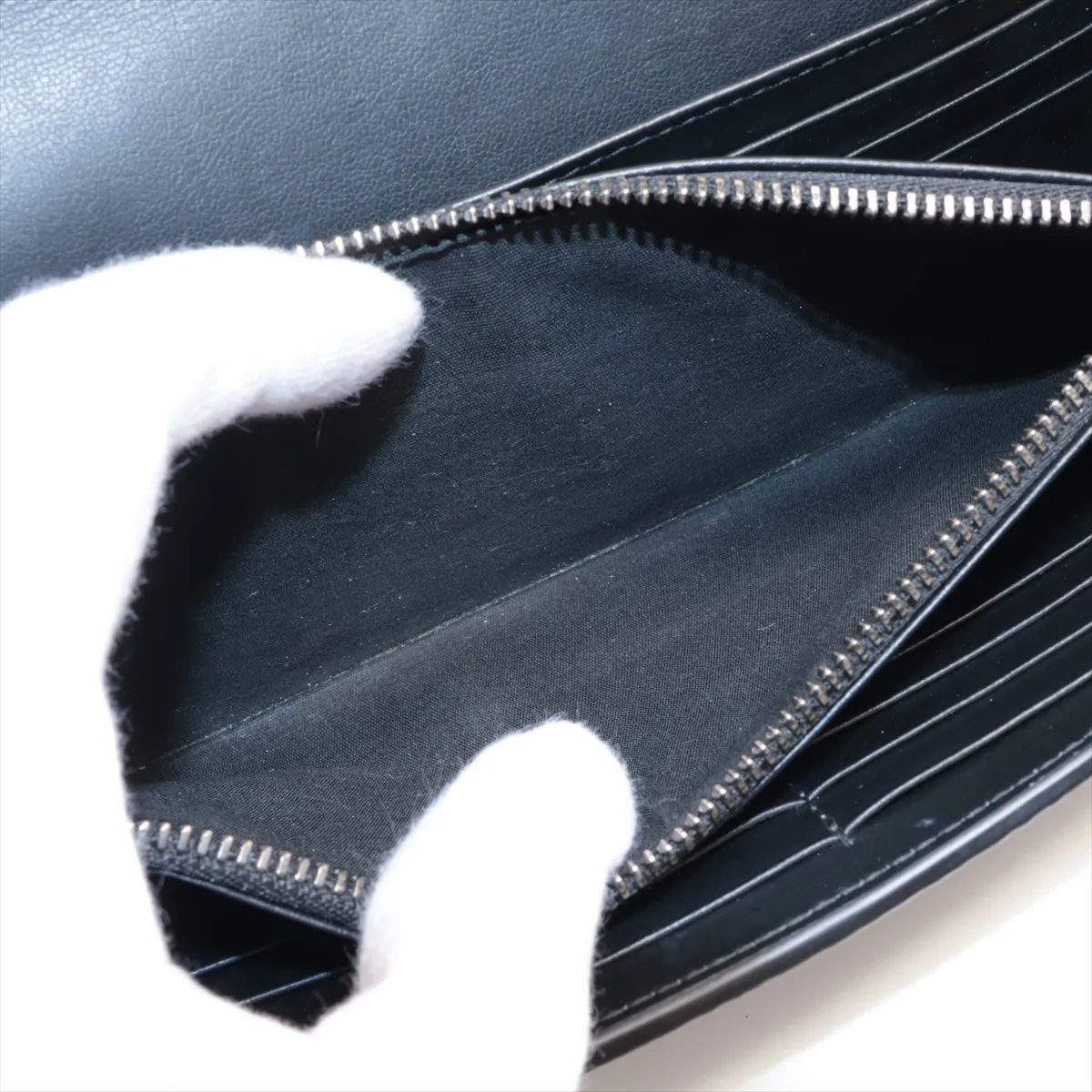 Oblique Gravity Leather Long Wallet, Black — view 8