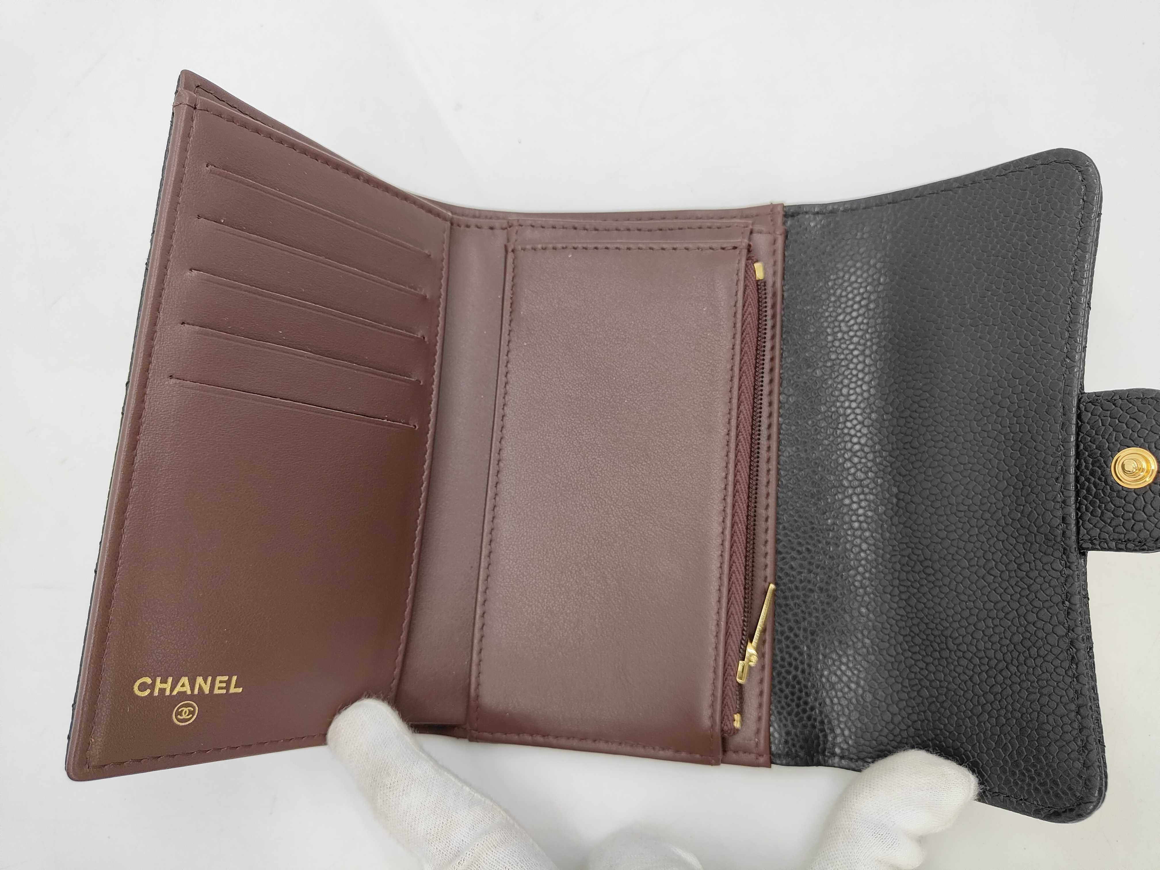 Caviar Skin Matelassé Medium Flap Wallet — view 8