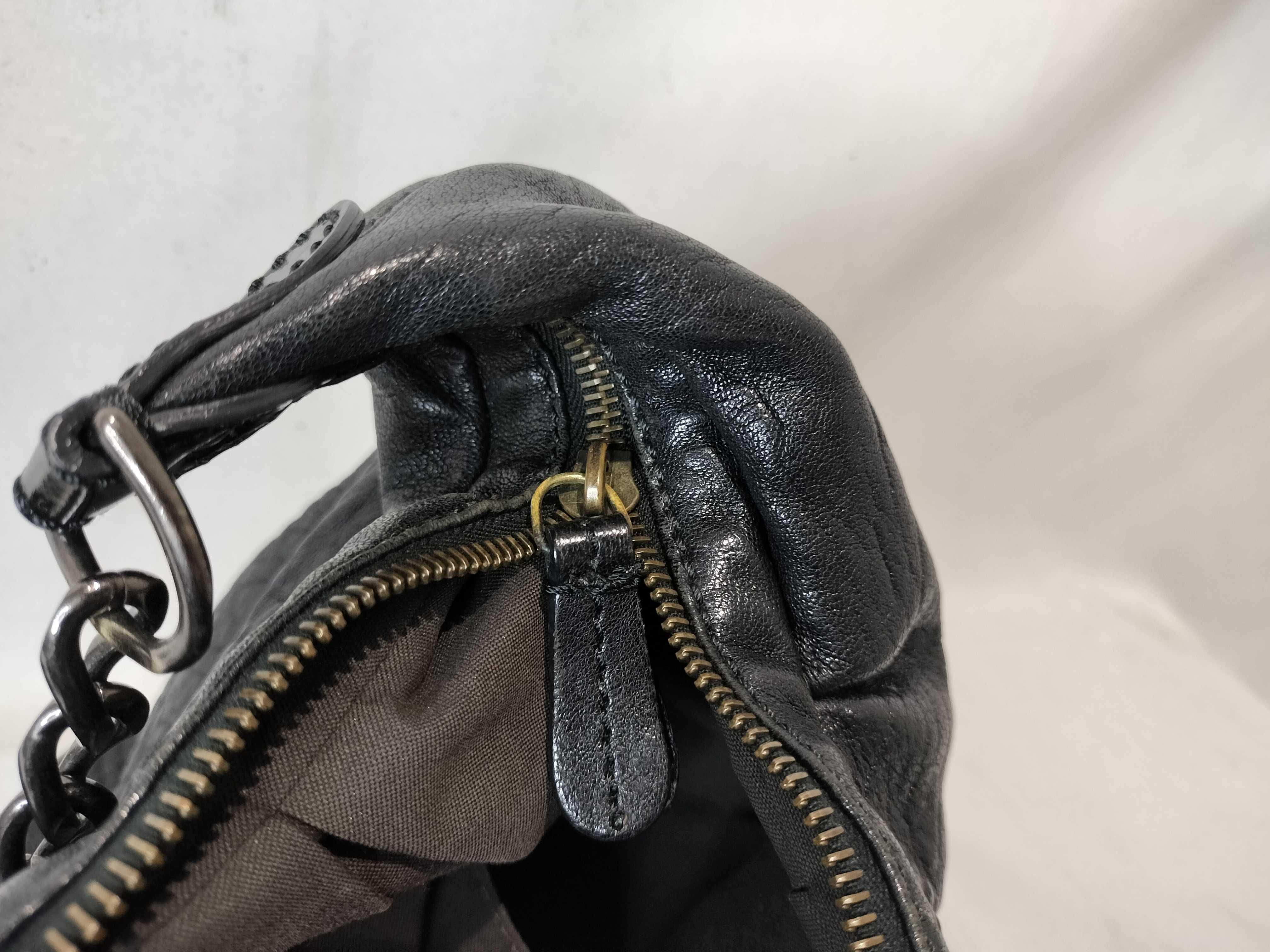 B-buckle hobo bag — view 12