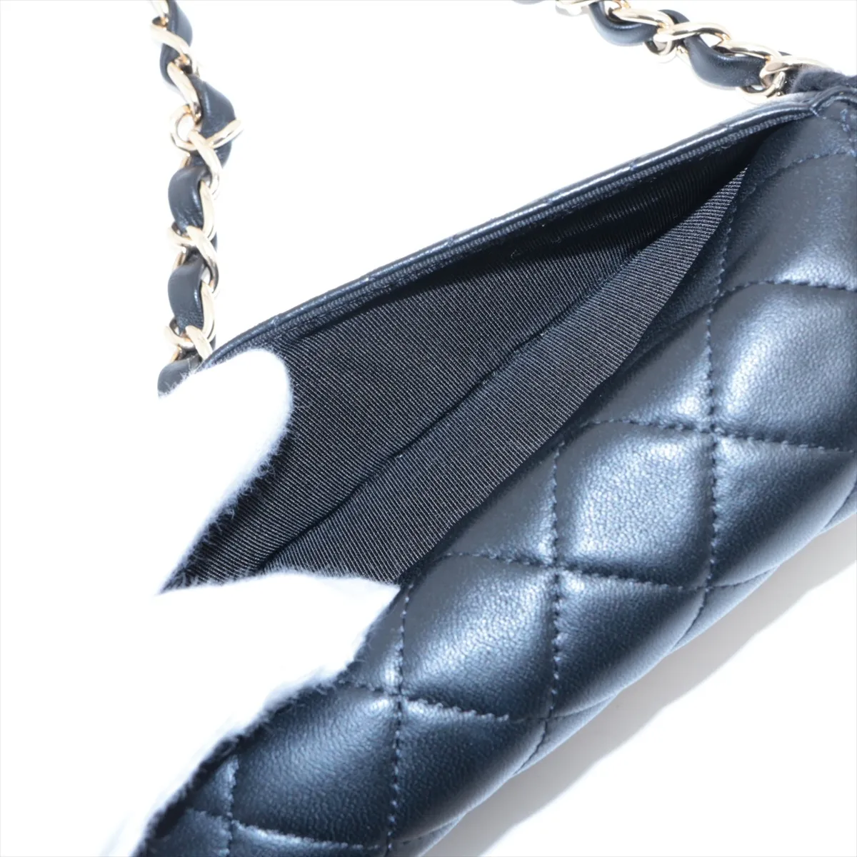 Matelasse Lambskin x Crochet Chain Wallet Black Gold Hardware 31947894 31s — view 8