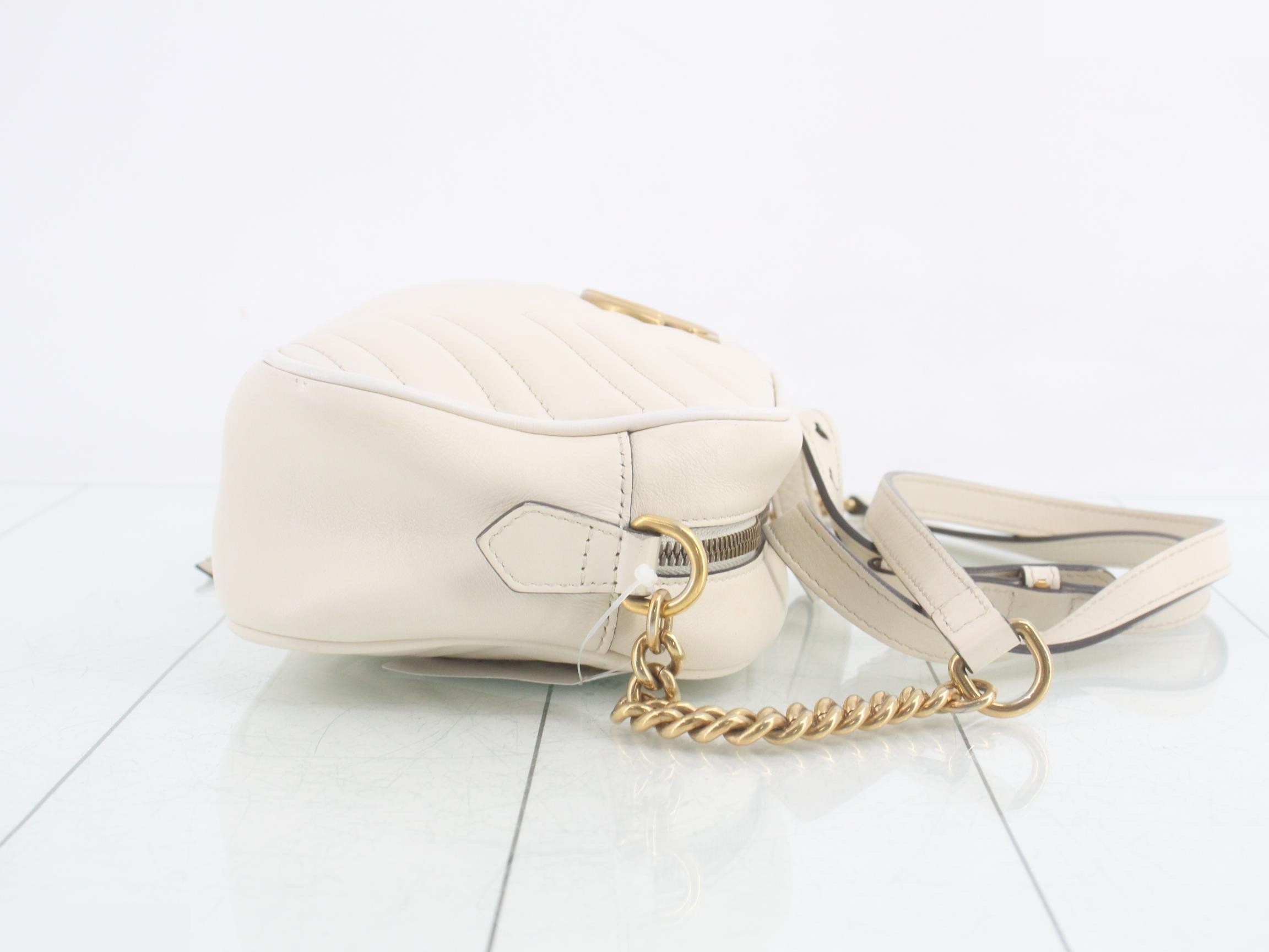 GG Marmont Shoulder Bag — view 3