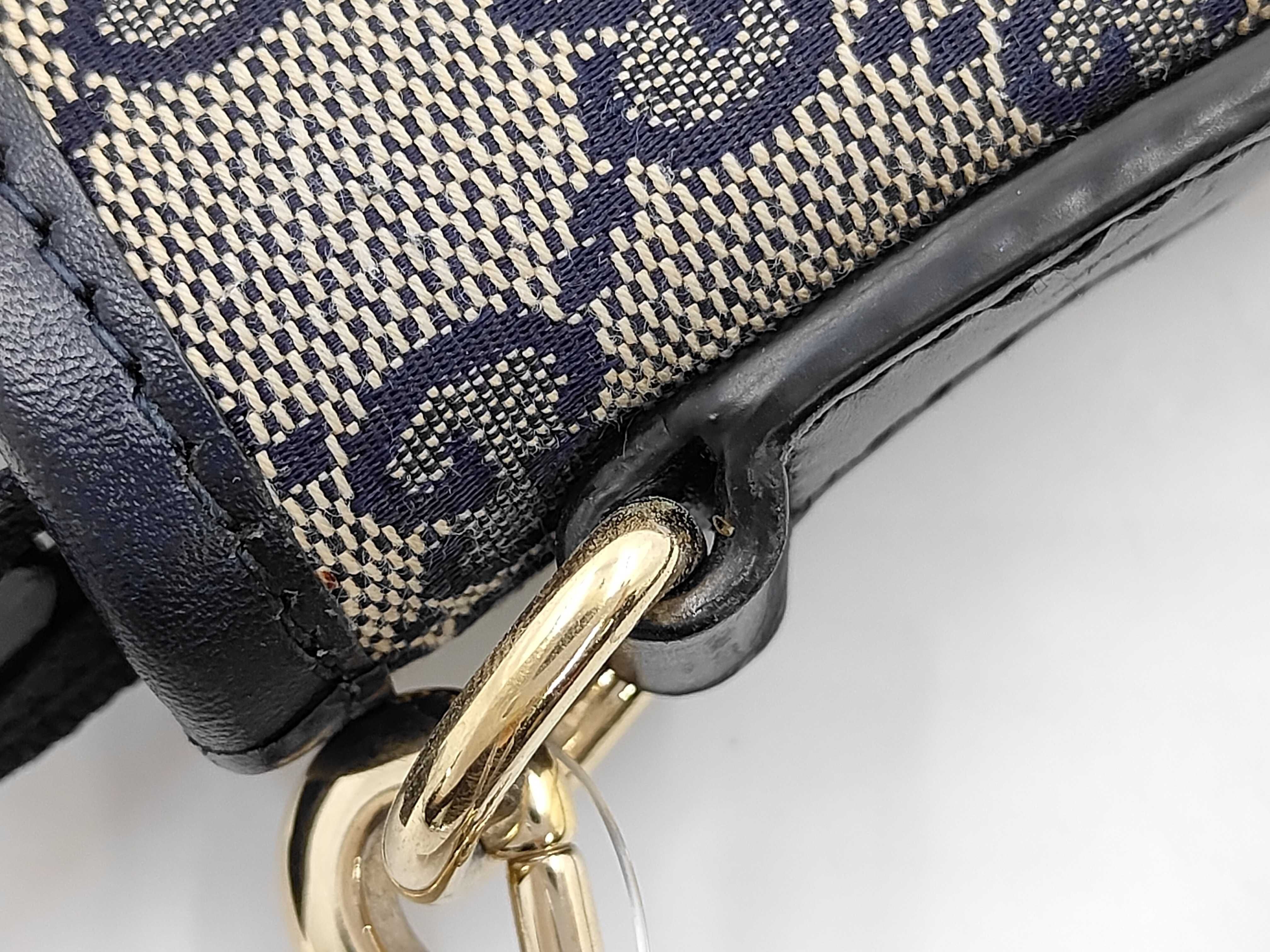 GG Canvas Sherry Line Shoulder Bag — view 12