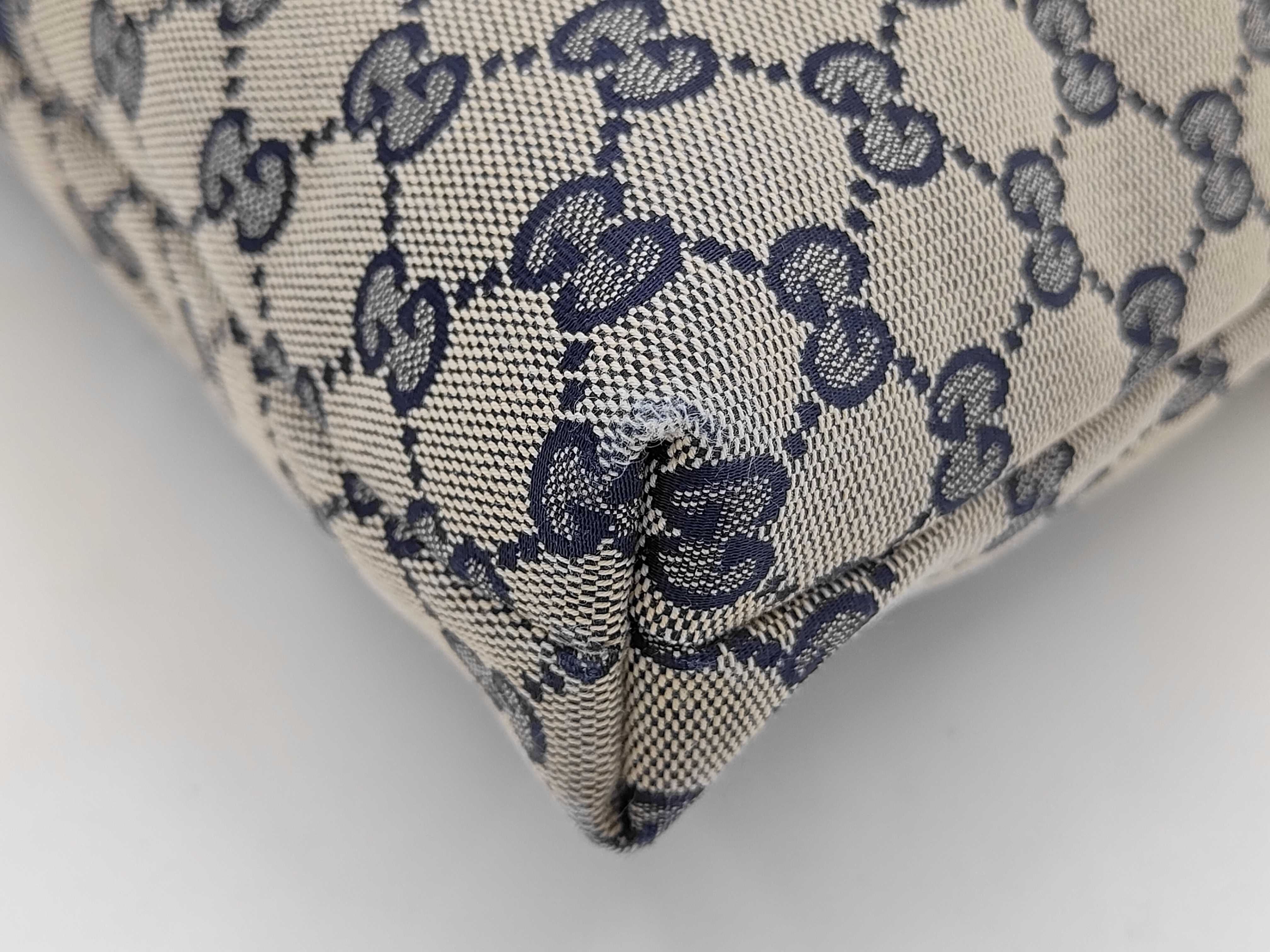GG Canvas Sherry Line Shoulder Bag — view 6