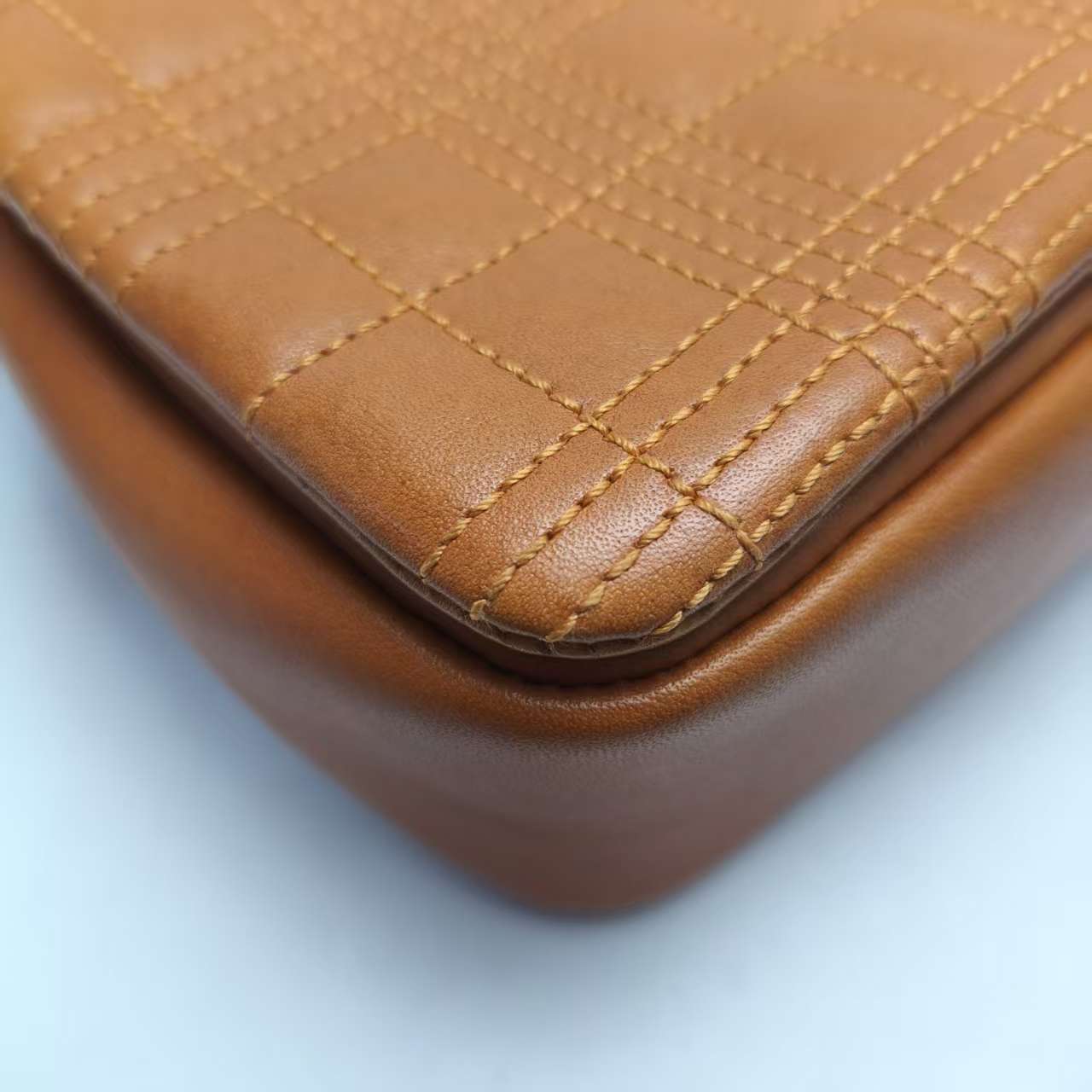 【*Shipped from: China*】BURBERRY Laura Leather Shoulder Bag — view 9