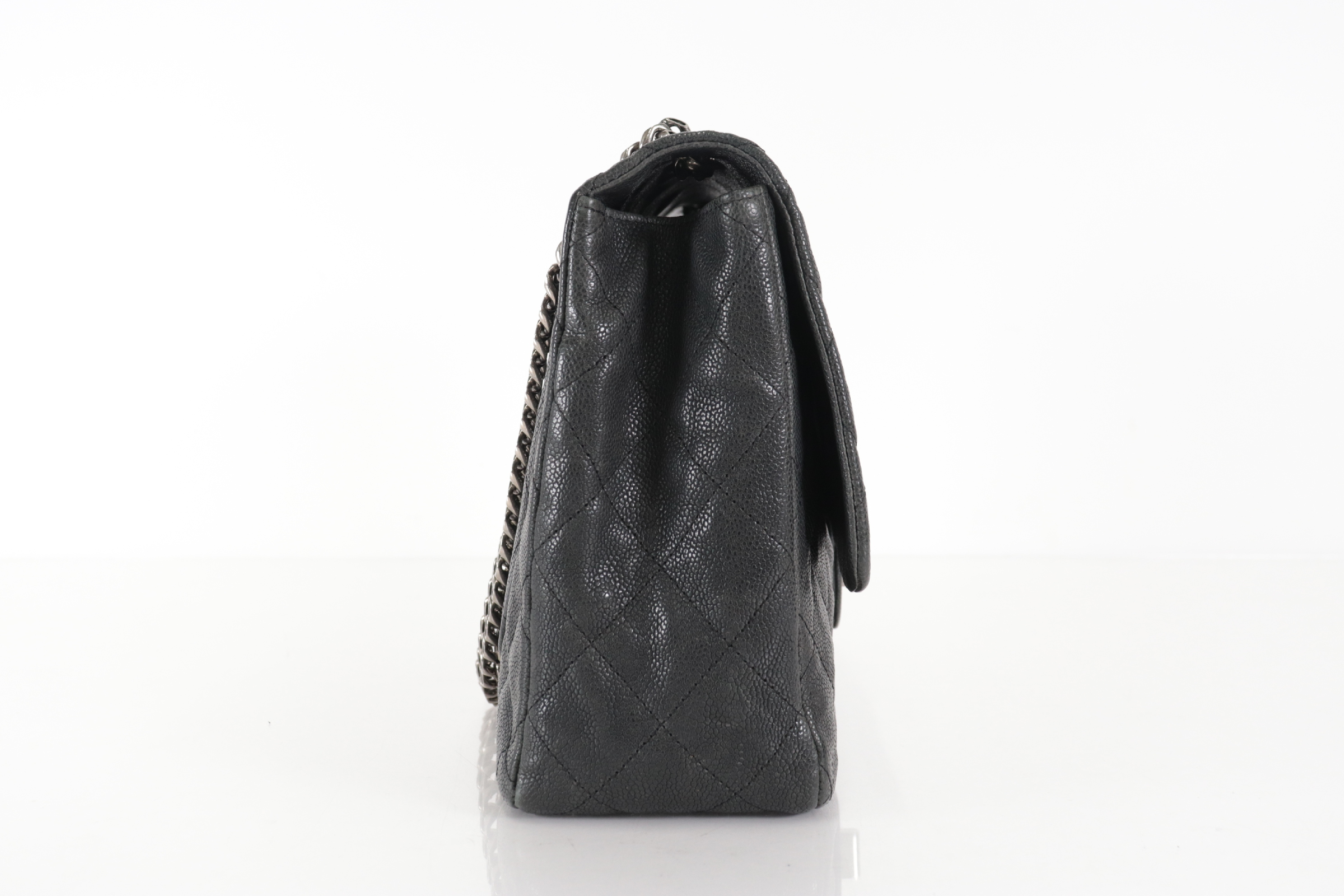 Caviar 2.55 Lock Chain Shoulder Bag (Serial No. 11) — view 4