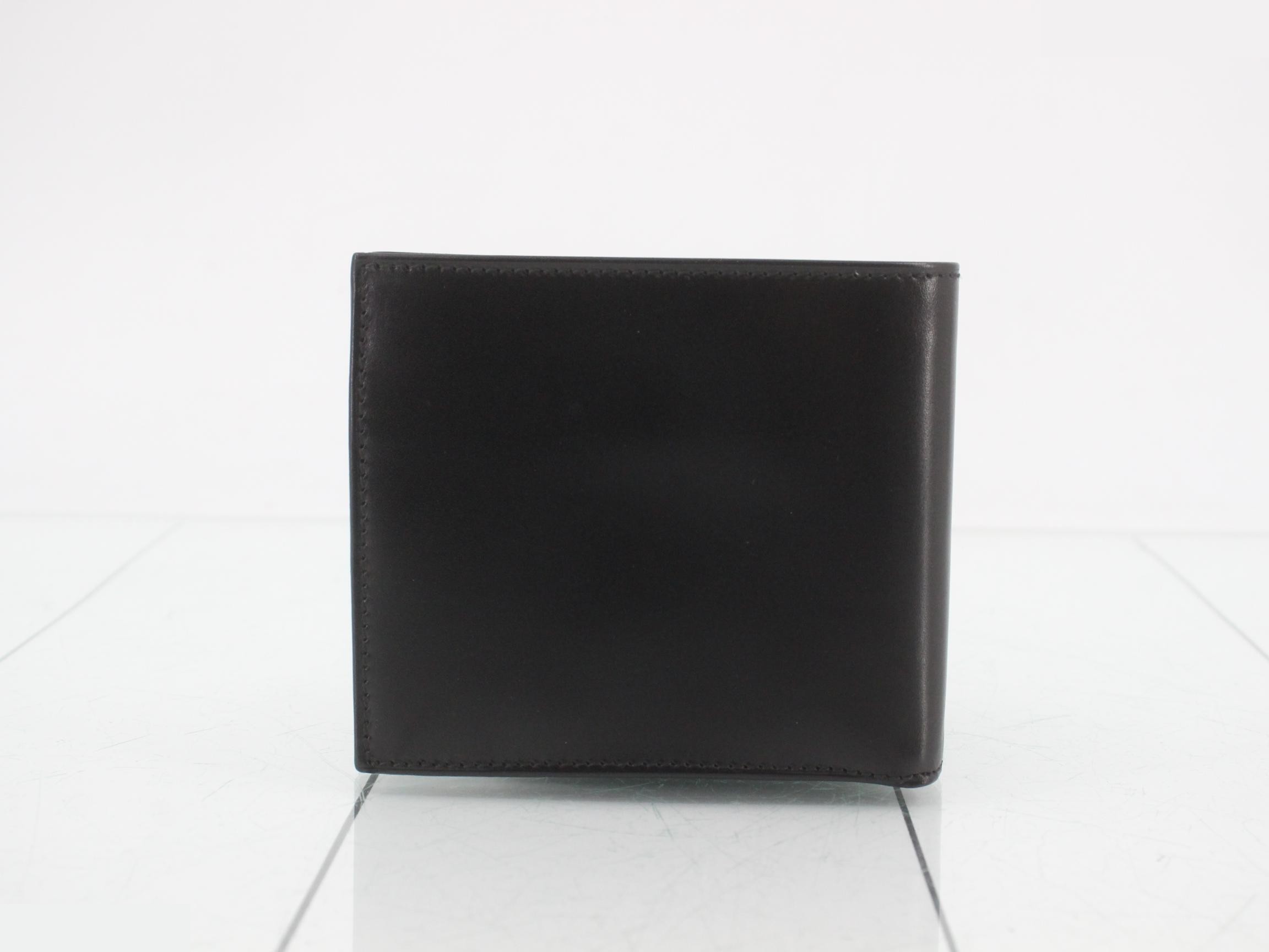 Other lines: Bags and Wallets — view 2