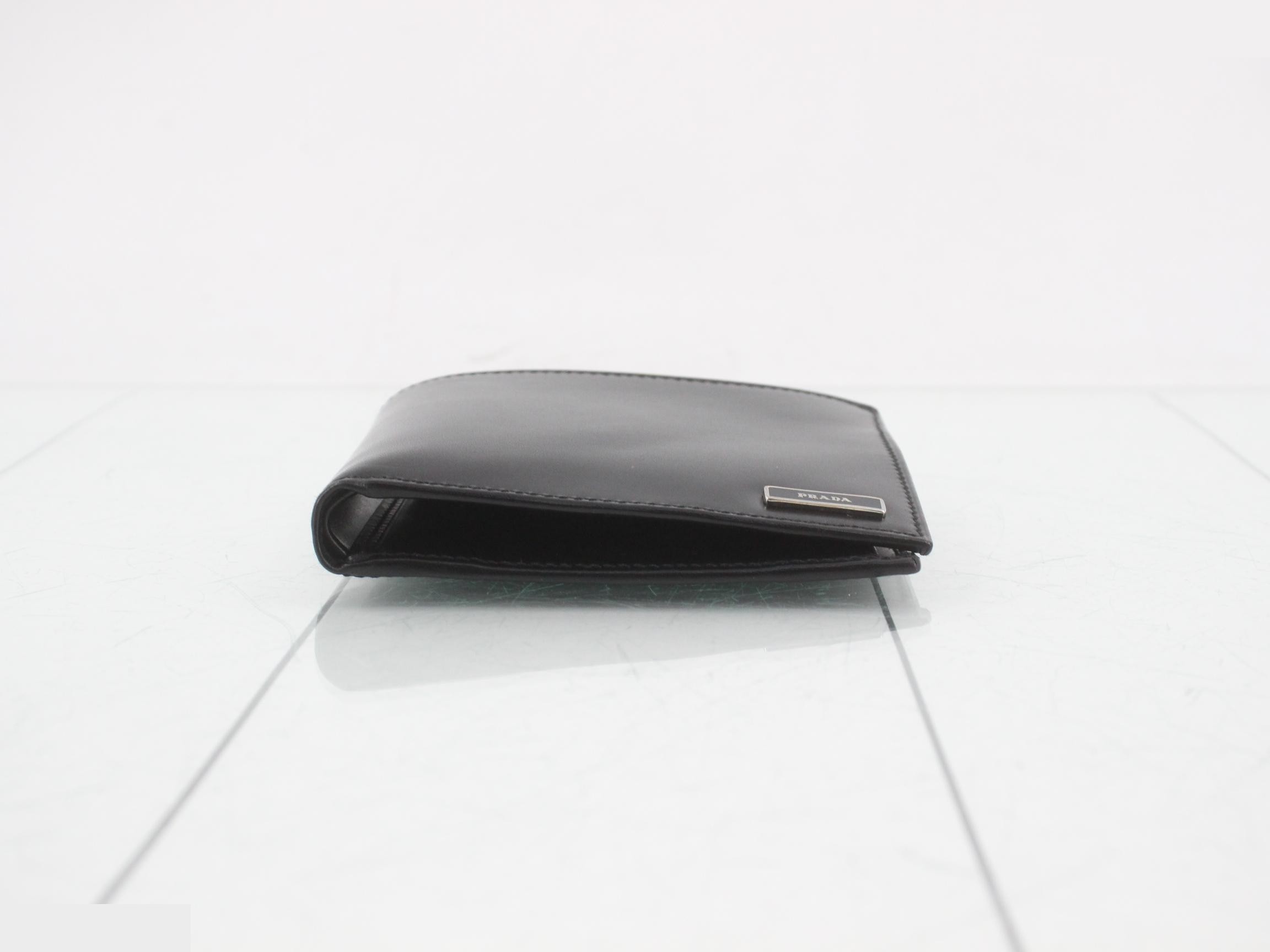 Other lines: Bags and Wallets — view 3
