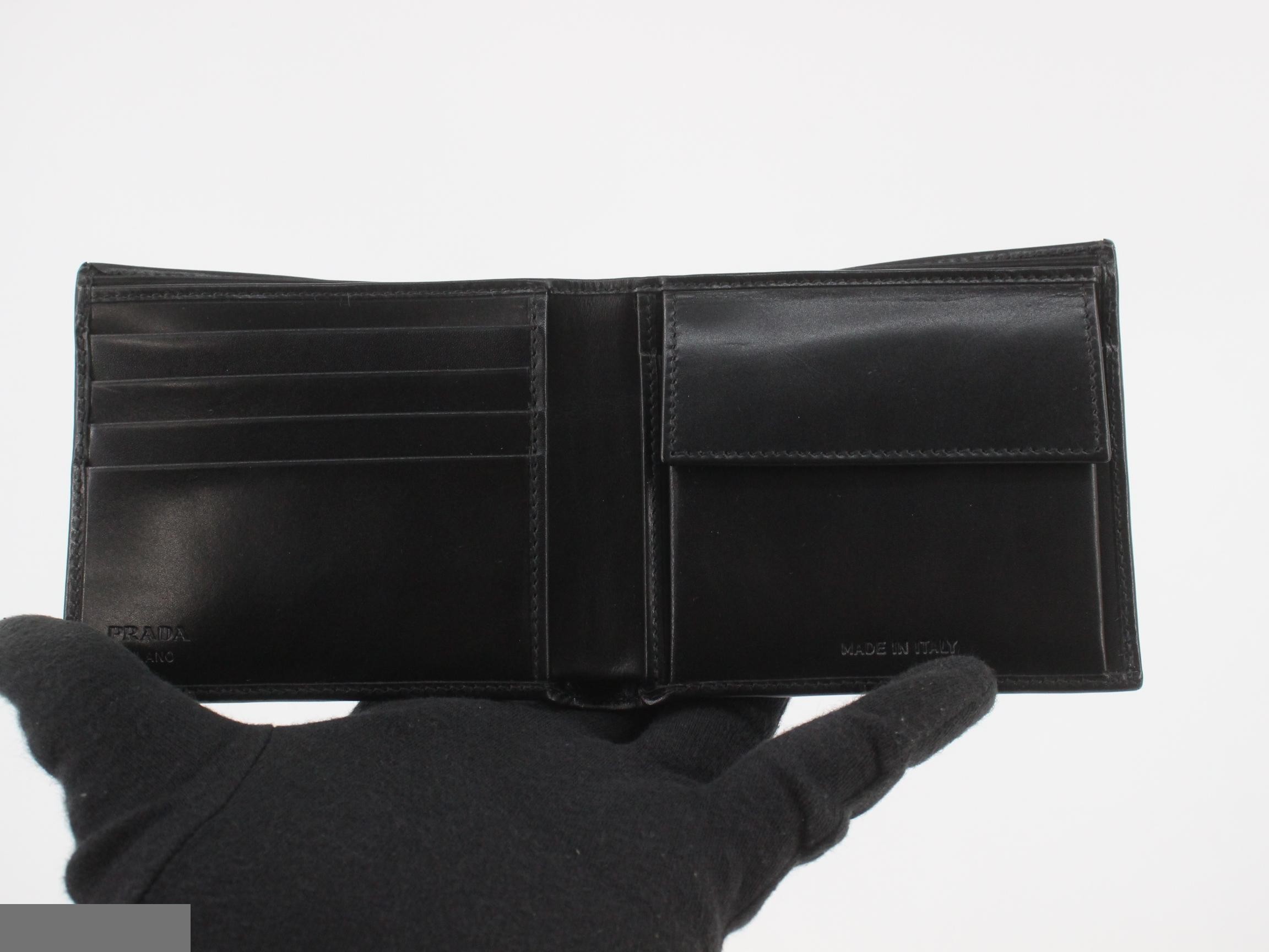 Other lines: Bags and Wallets — view 4