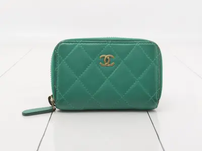 Wallet, Matelassé Classic Zip Coin Purse, Green, Serial Number 17