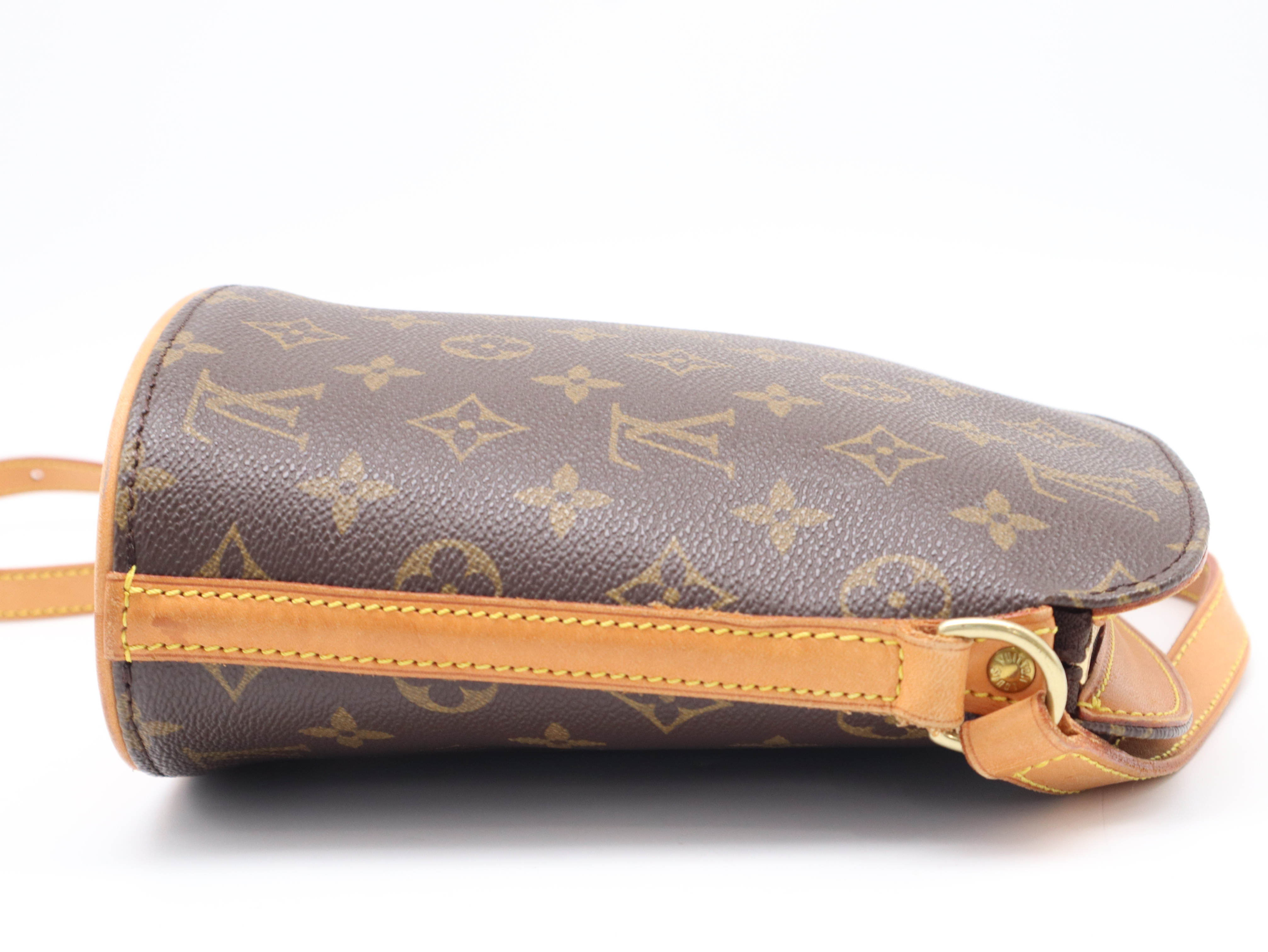 M51290 Monogram Druot Shoulder Bag — view 5