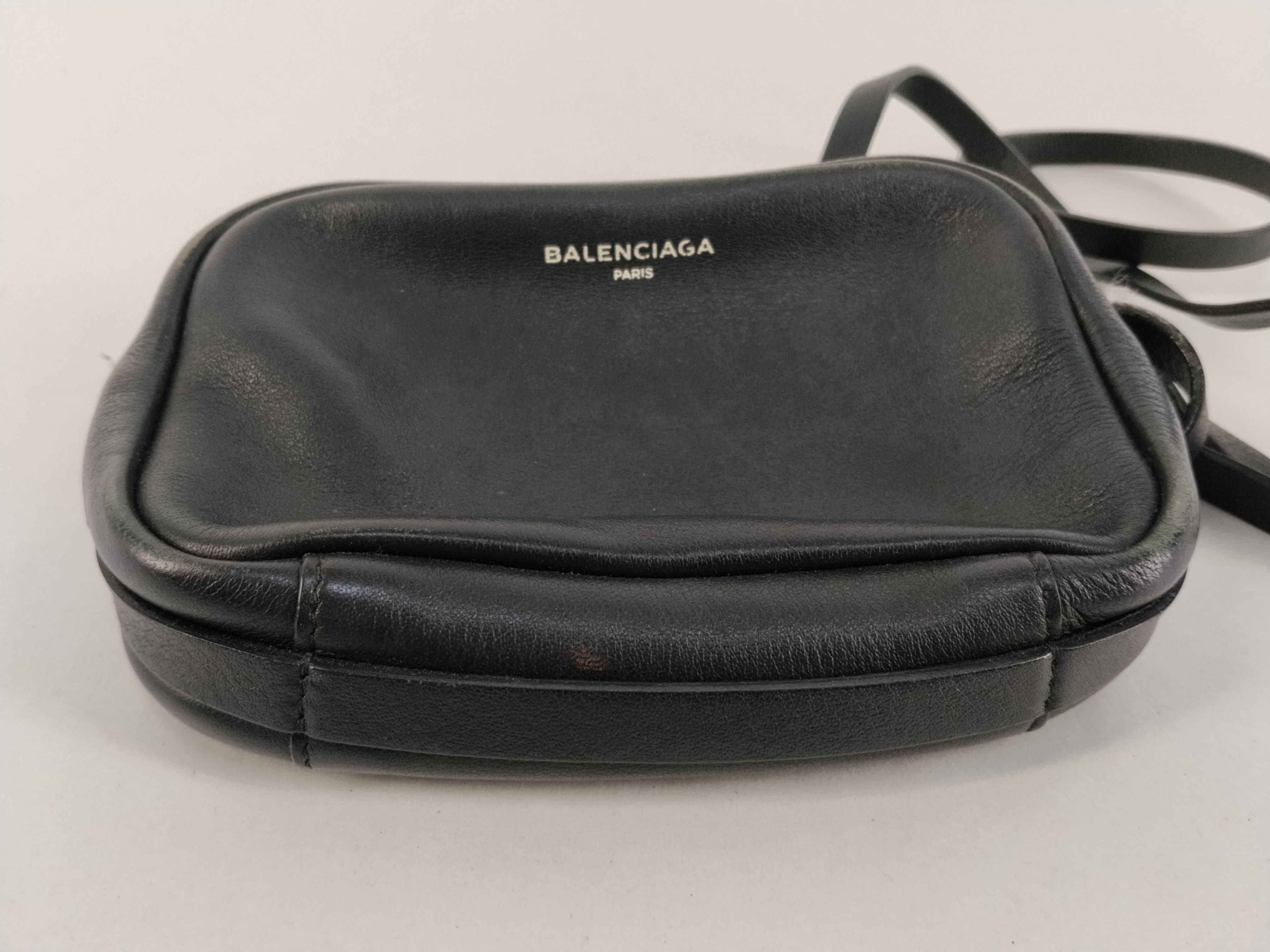 Shoulder Bag Everyday Leather Black Shoulder Bag — view 7