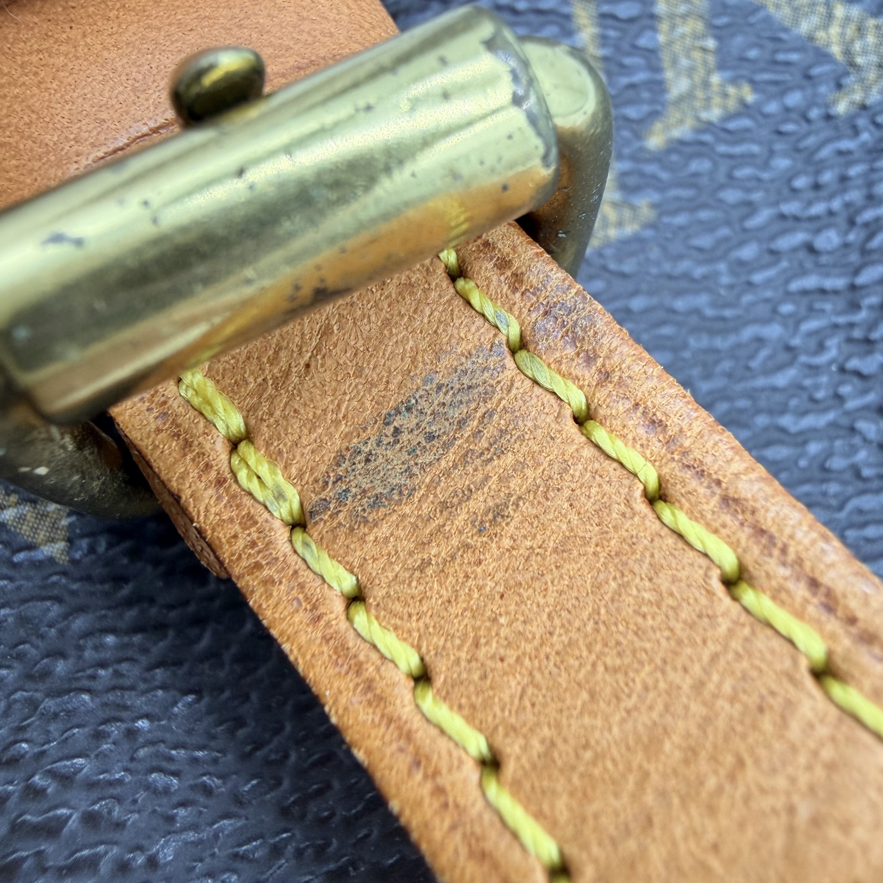【*Shipped from: China*】LOUIS VUITTON Bucket PU Handbag — view 12